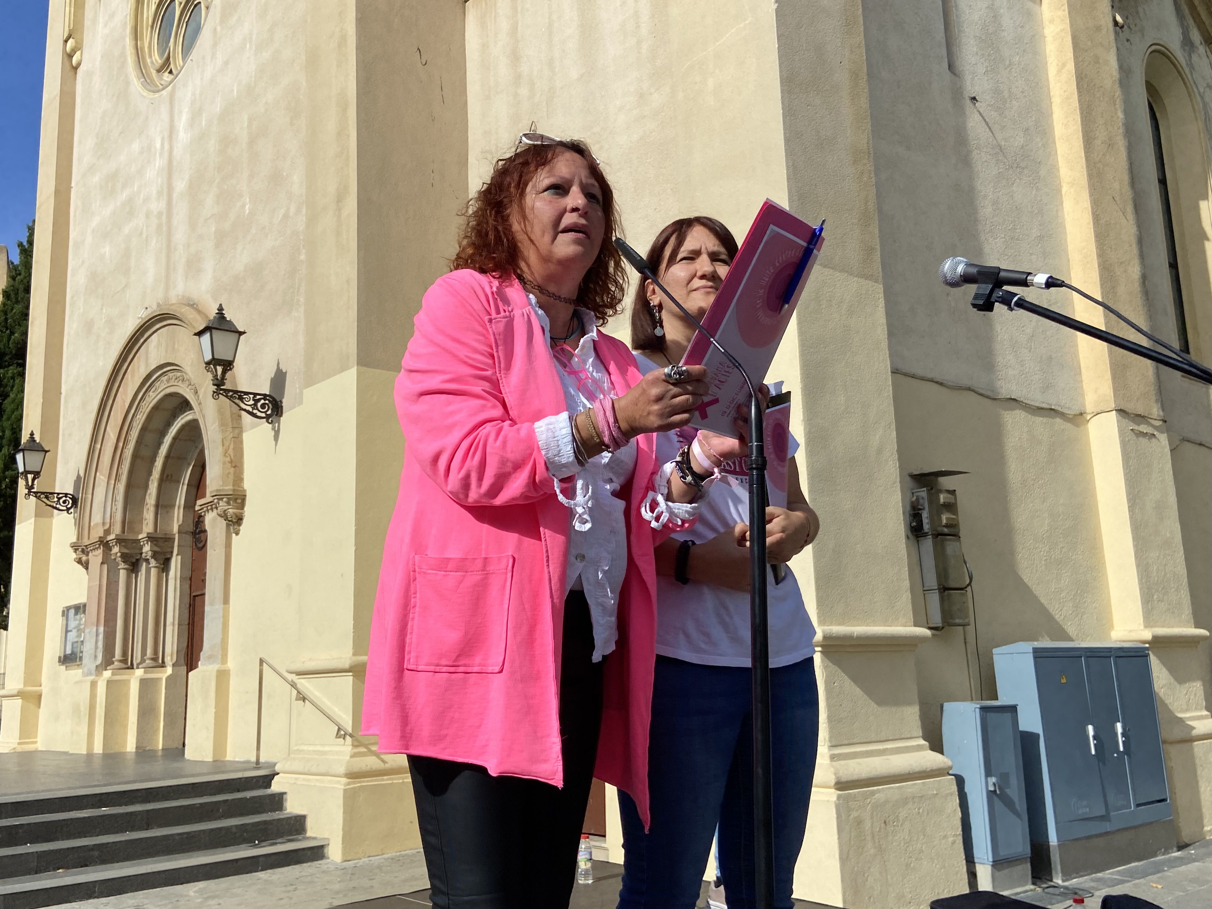 La regidora Carme Arché en la commemoració del Dia per la lluita contra el Càncer de Mama. FOTO: Nora MO