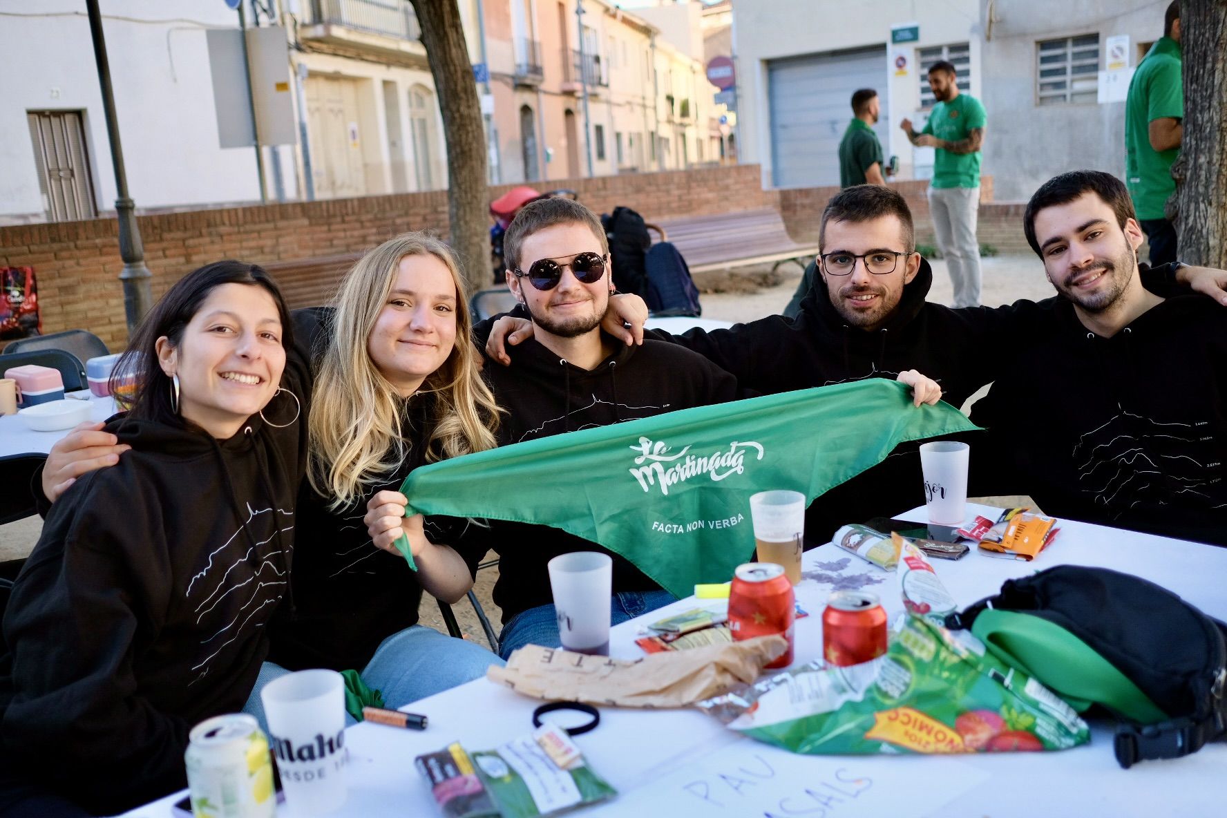 1a edició del Dinar Popular de Penyes en la Festa Major de Sant Martí 2022. FOTO: Ale Gómez