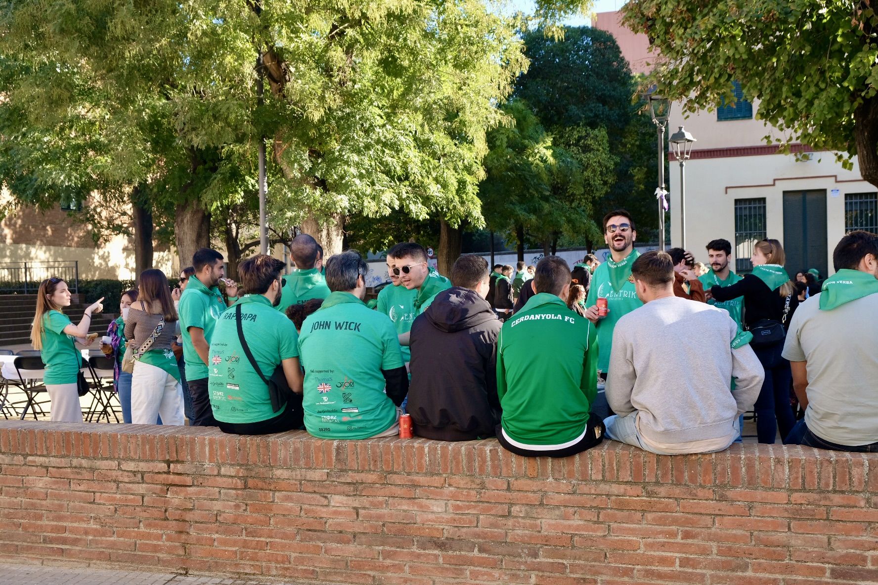 1a edició del Dinar Popular de Penyes en la Festa Major de Sant Martí 2022. FOTO: Ale Gómez