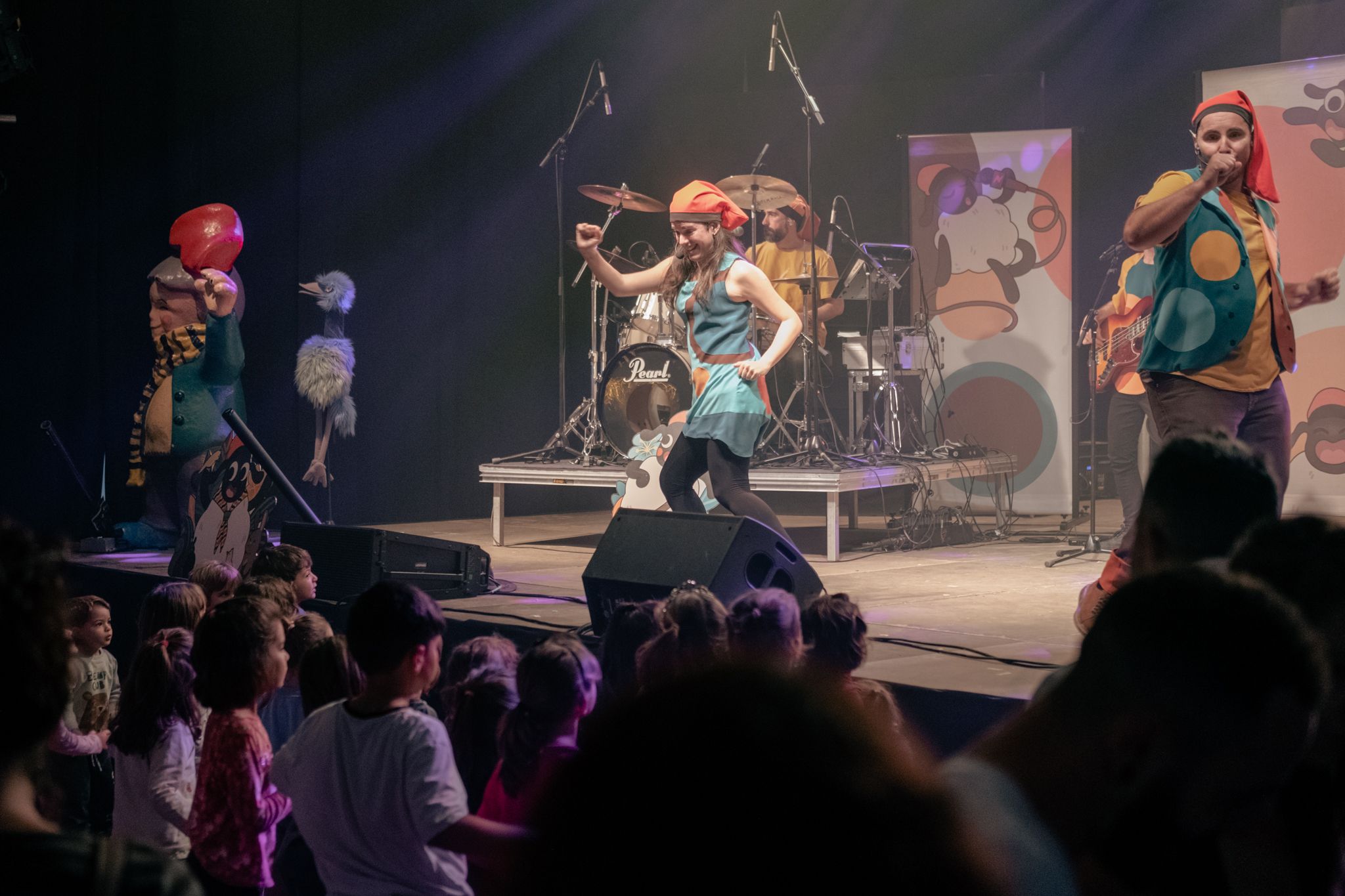 Espectacle infantil i xocolatada per Sant Martí a l'envelat. FOTO: Ale Gómez