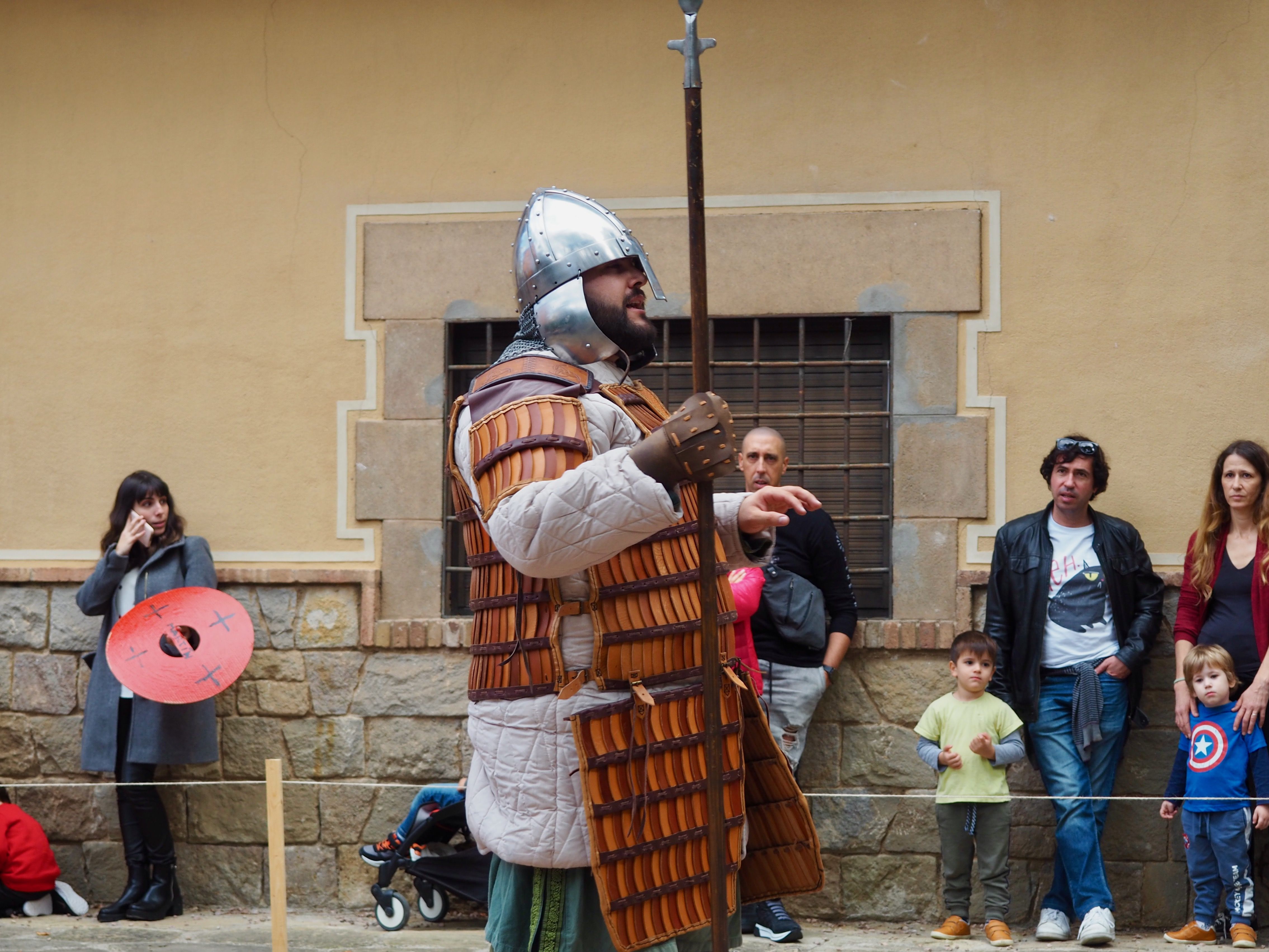 Manualitats i campament medieval a càrrec de La Constància i el CRAC. FOTO: Mónica García Moreno 