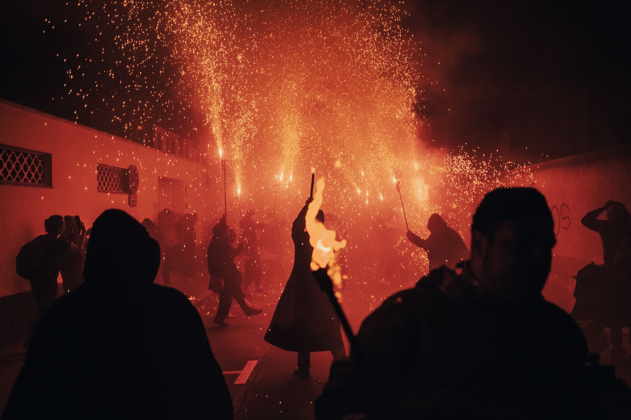 Correfoc dels Diables i Contrapregó Festa Major de Sant Martí 2022. FOTO: Ale Gómez