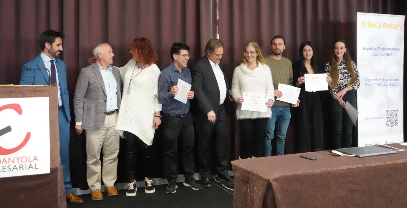 Lliurament de Beca Rotary Impuls a l’Emprenedoria Jove durant el Cerdanyola Fòrum. FOTO: Cedida