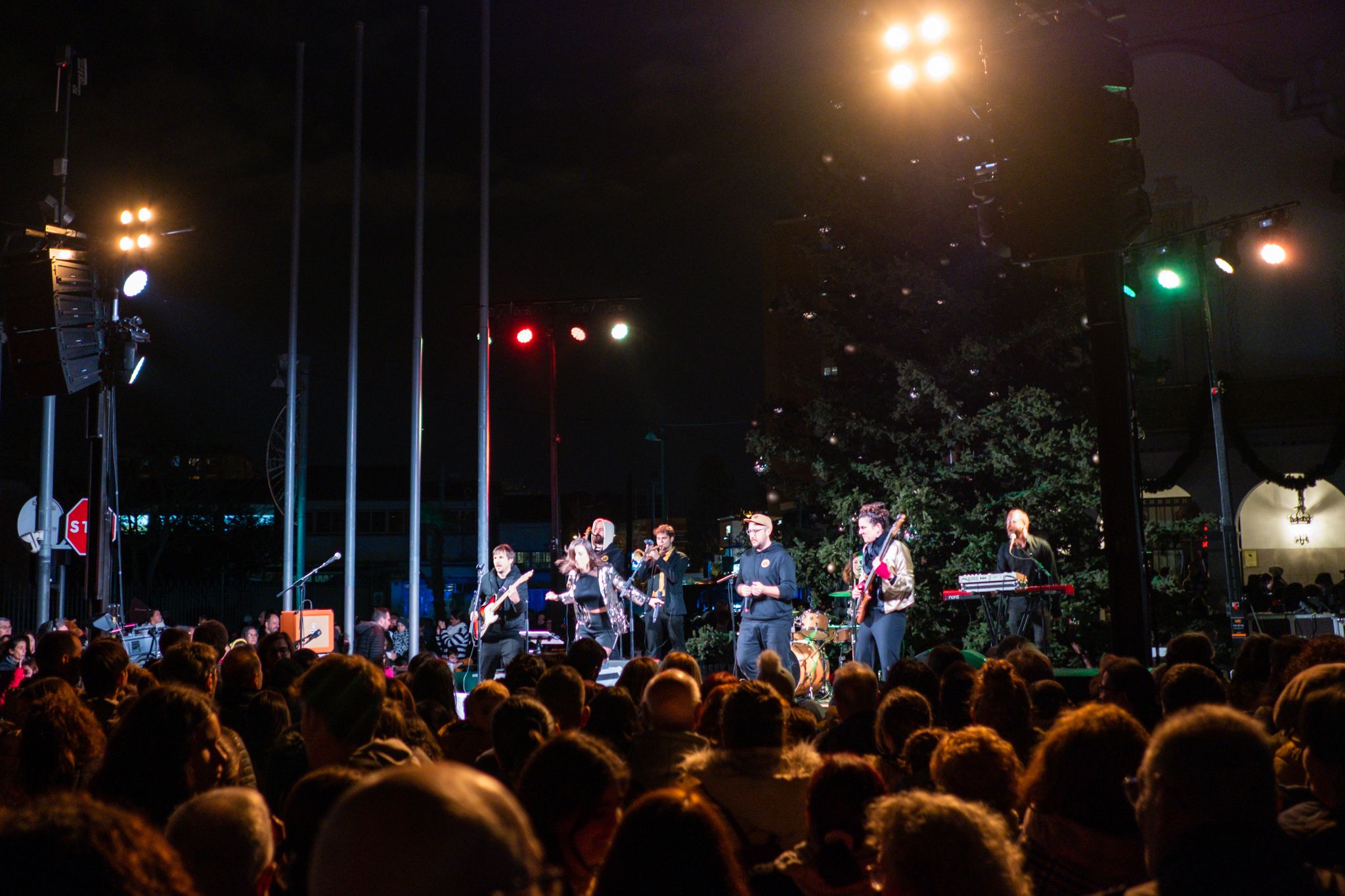 Encesa de llums de Nadal a Cerdanyola (1 de desembre de 2022). FOTO: Ale Gómez