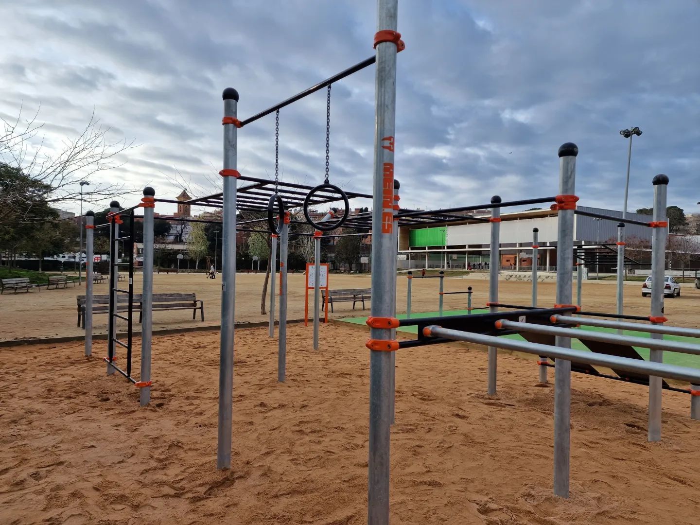 Instal·lacions de cal·listènia del Parc de Can Xarau. Foto: Ajuntament