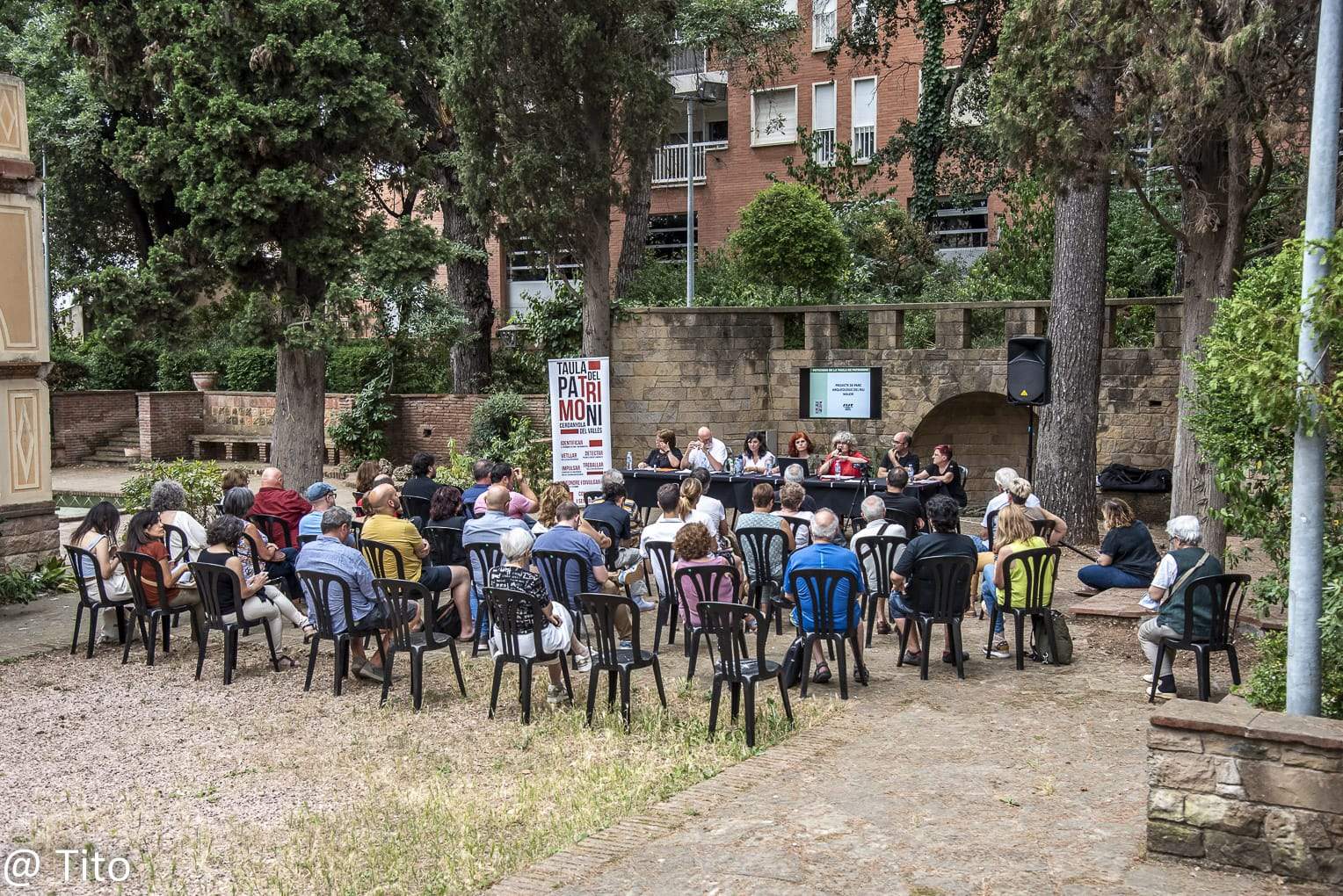 Un acte de la Taula de Patrimoni als jardins de Ca n'Ortadó. FOTO: Cedida