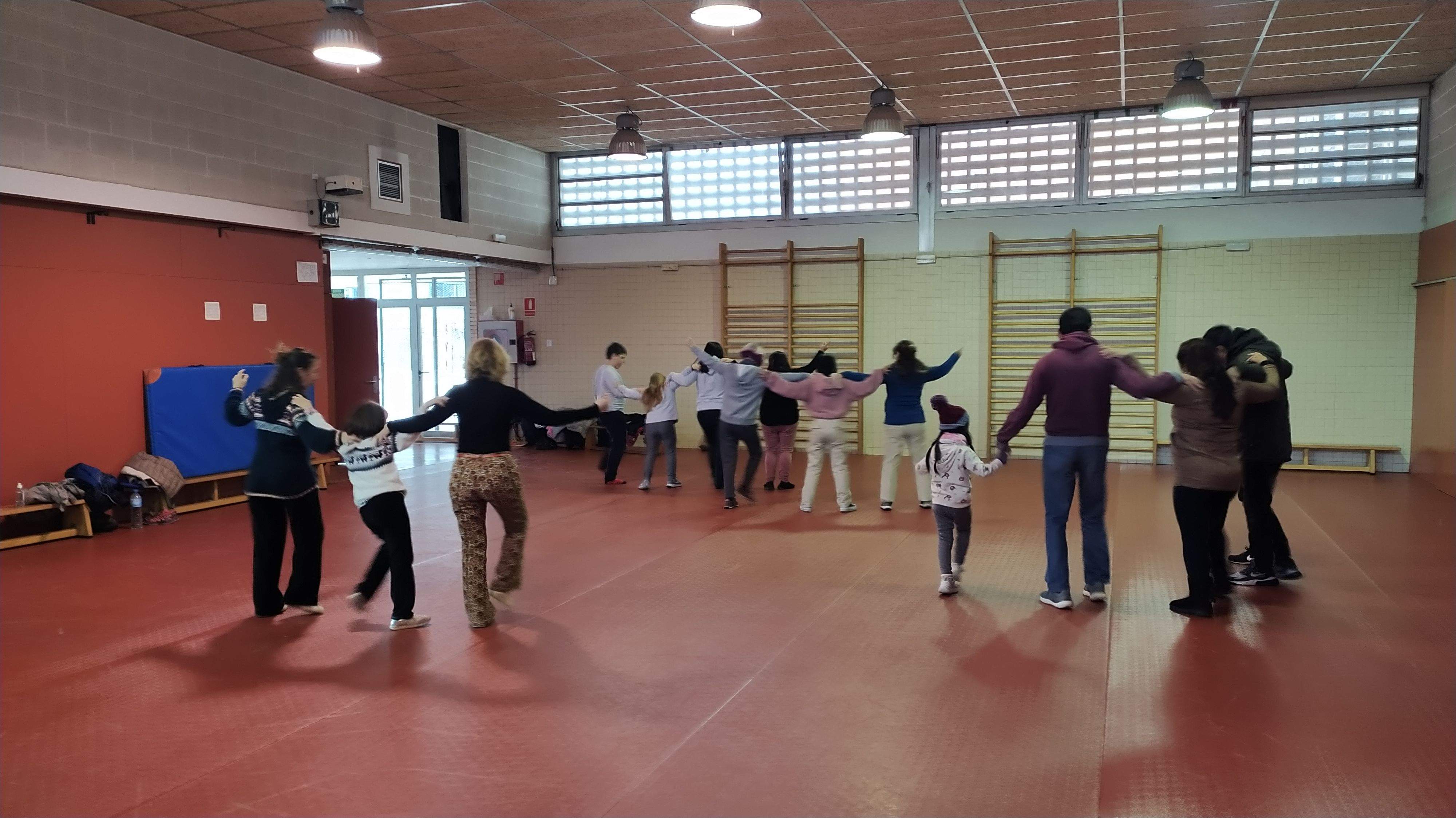 Primer Taller de Danses per a joves i infants. Foto: Maria Soler