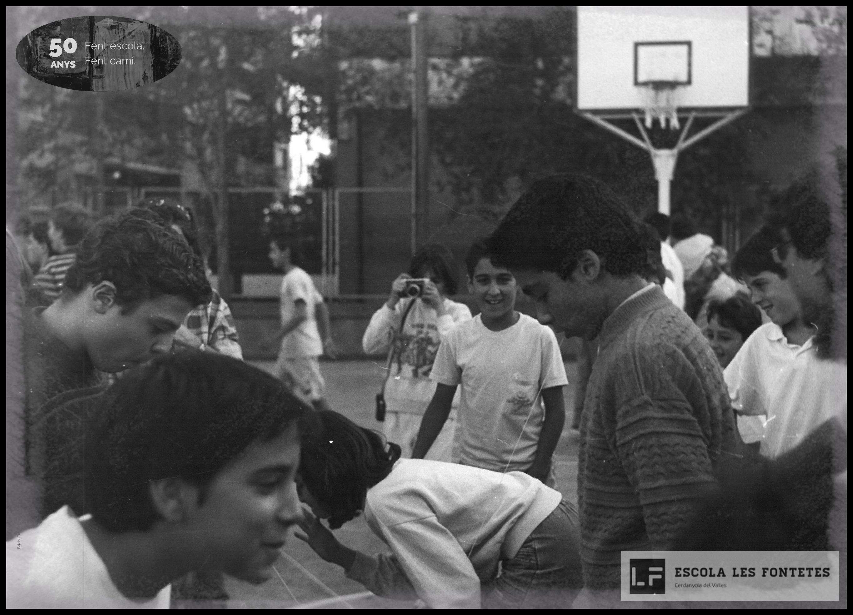 Alumnes de l'Escola Les Fontetes durant la dècada dels 70. FOTO: Arxiu Escola Les Fontetes
