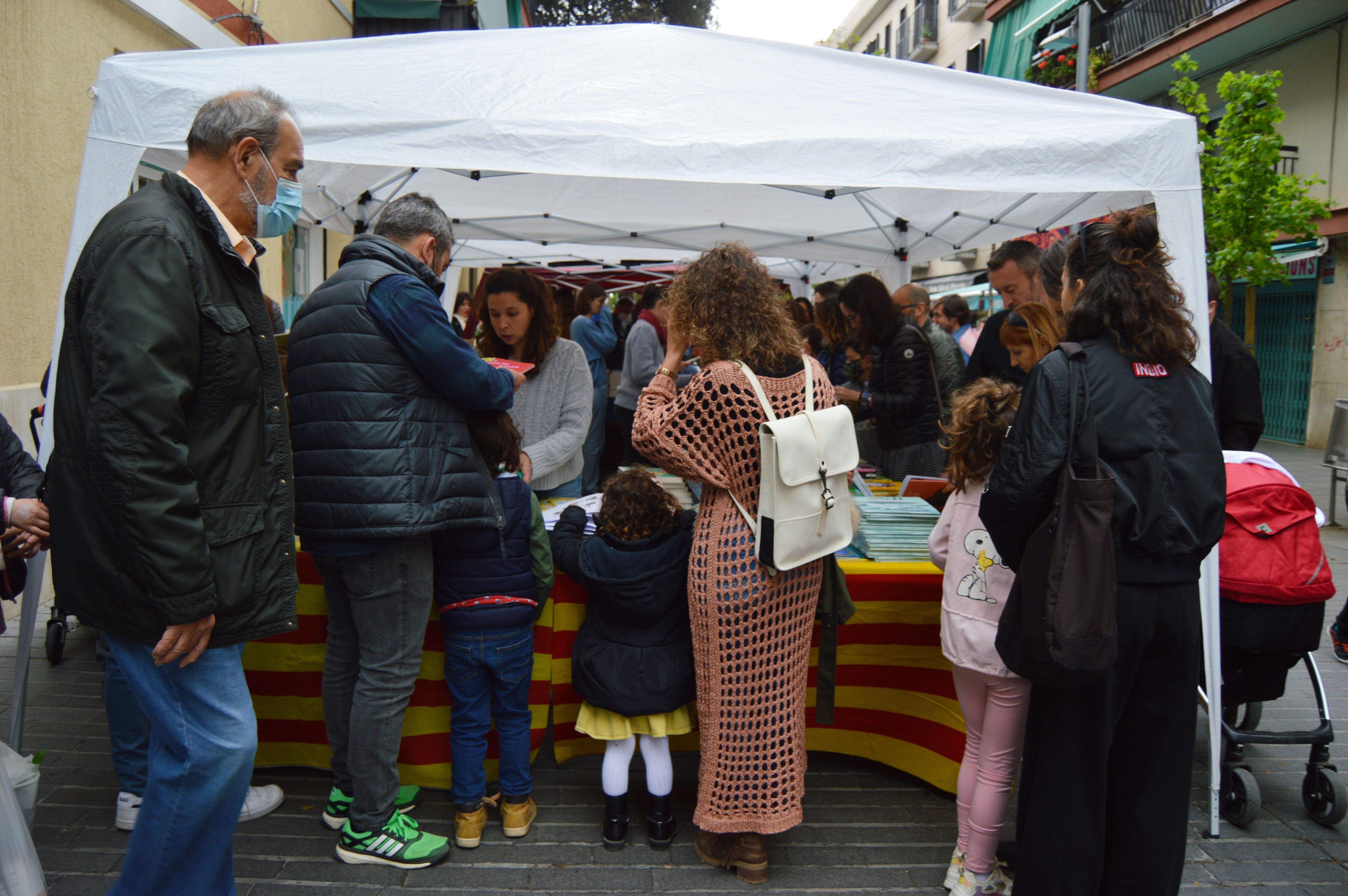 Les parades de llibres de Sant Jordi s'instalaran a la plaça Francesc Layret. FOTO: Nora Muñoz Otero