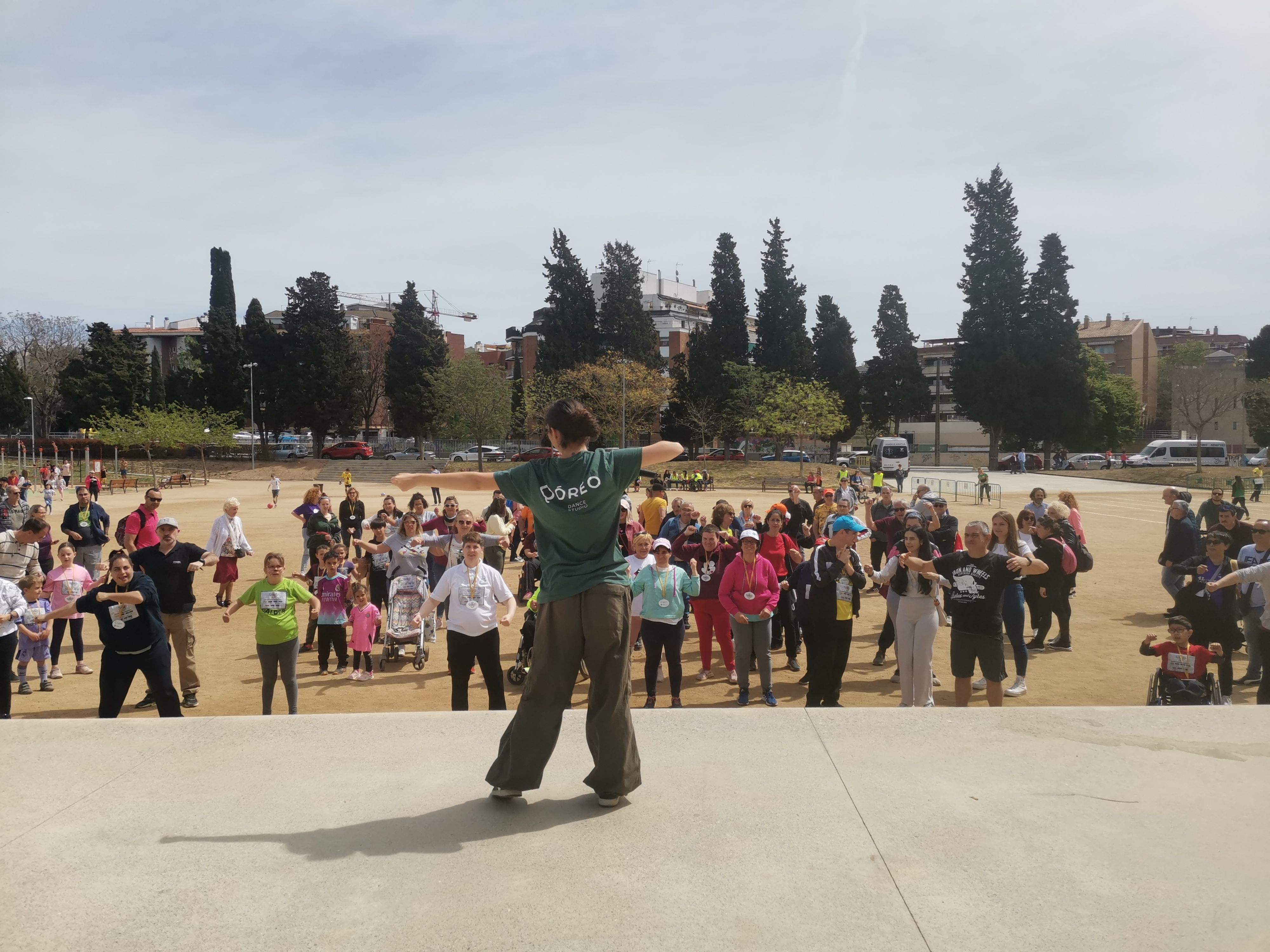 Més de 200 participants en la primera Festa de l'Esport Inclusiu. FOTO: Guillem Barrera