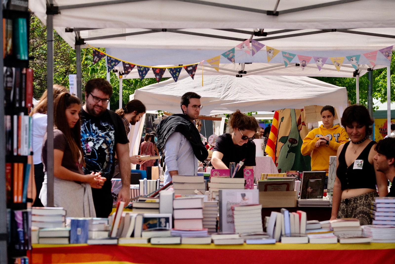 Sant Jordi és també el dia més especial per a les llibreries de la ciutat. FOTO: Ale Gómez