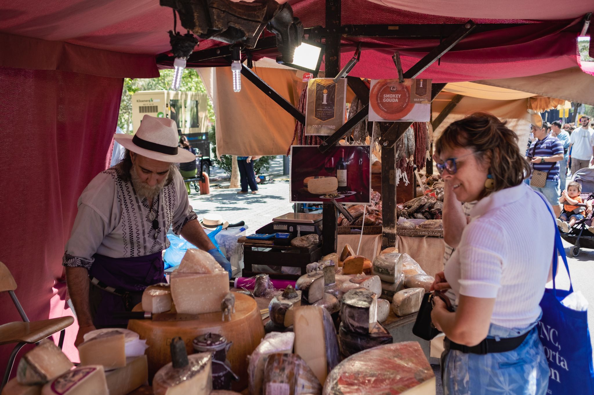 Mercat Modernista a la Festa Major del Roser de Maig 2023. FOTO: Ale Gómez