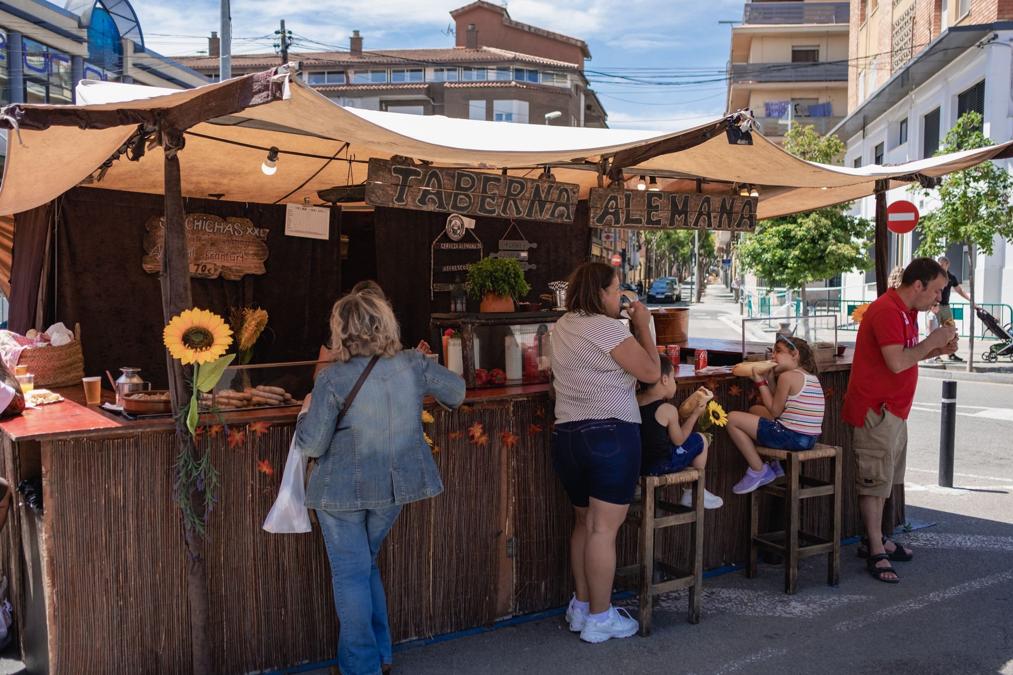 Mercat Modernista a la Festa Major del Roser de Maig 2023. FOTO: Ale Gómez