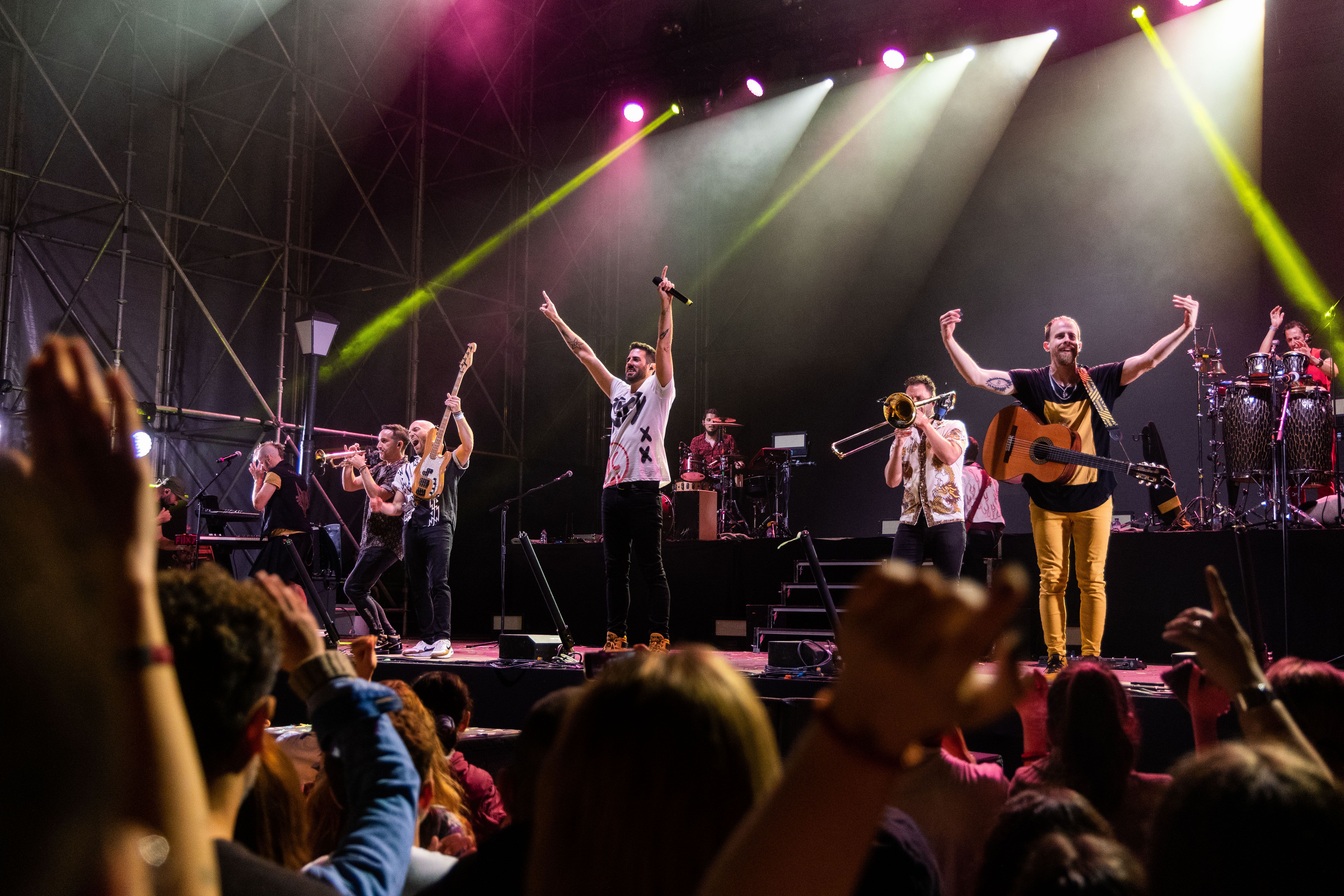 Concert de La Pegatina a la Festa Major del Roser de Maig 2023. FOTO: Núria Puentes (Ajuntament)