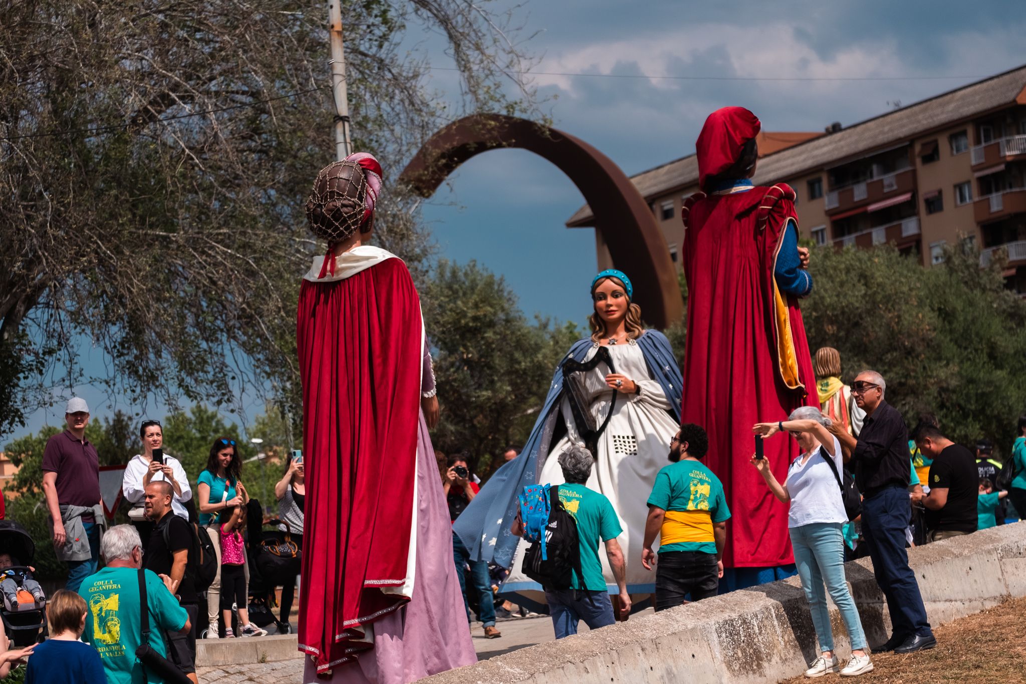 Cercavila de gegants del Roser de Maig 2023. FOTO: Ale Gómez