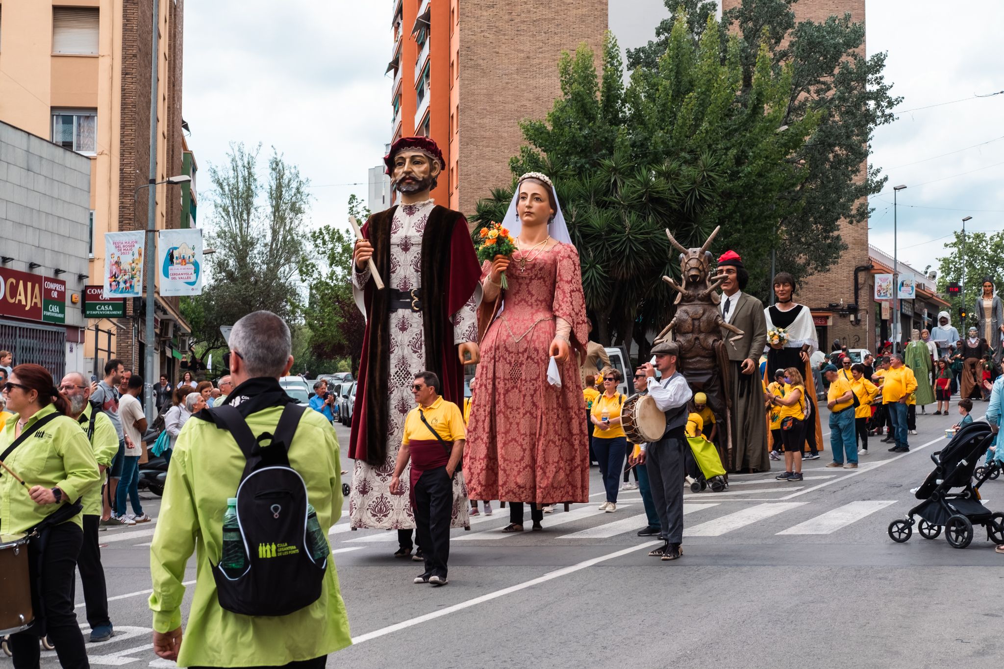 Cercavila de gegants del Roser de Maig 2023. FOTO: Ale Gómez