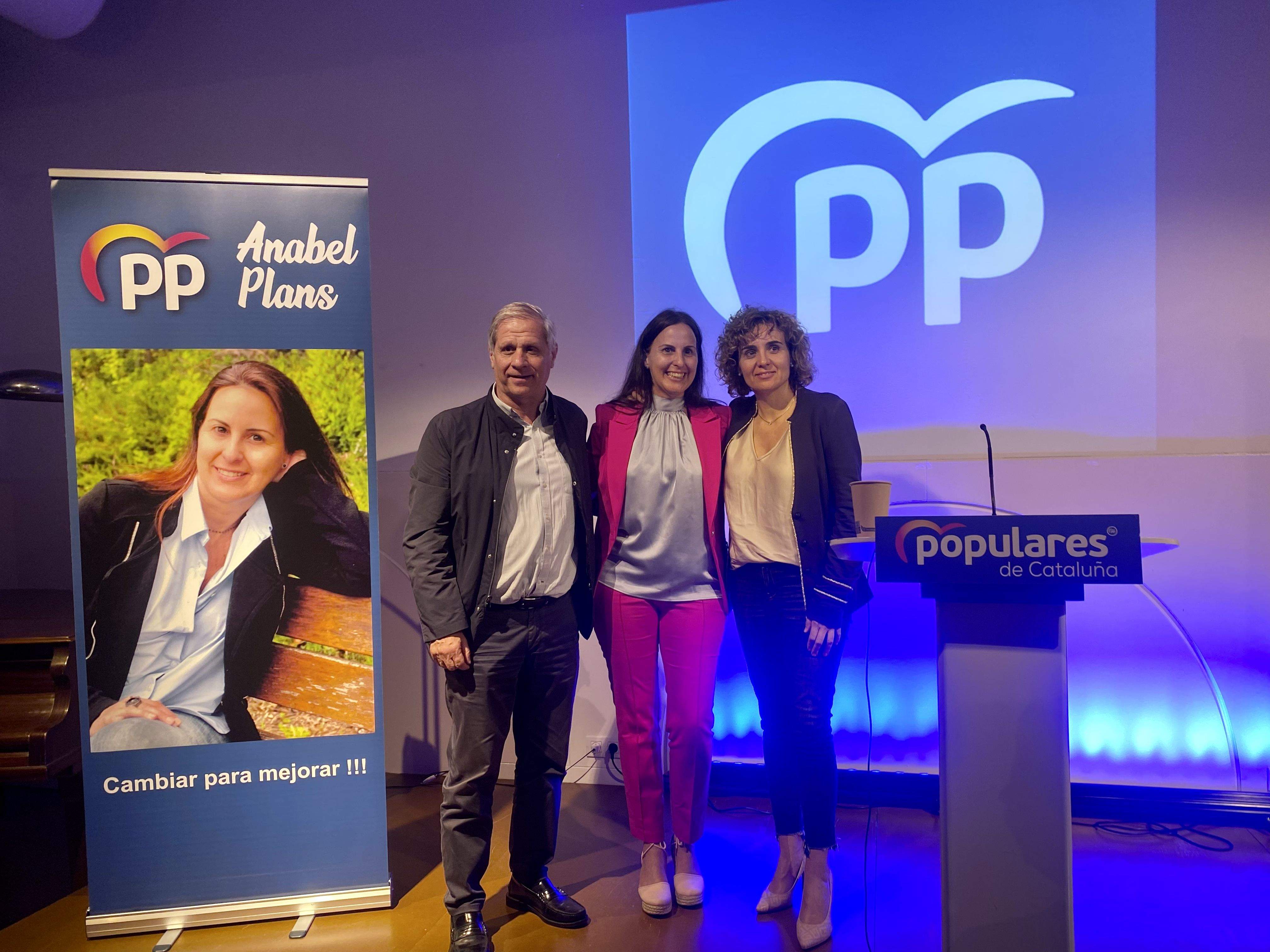 Fernández Díaz, Plan i Montserrat en l'acte d'inici de campanya del PP. 