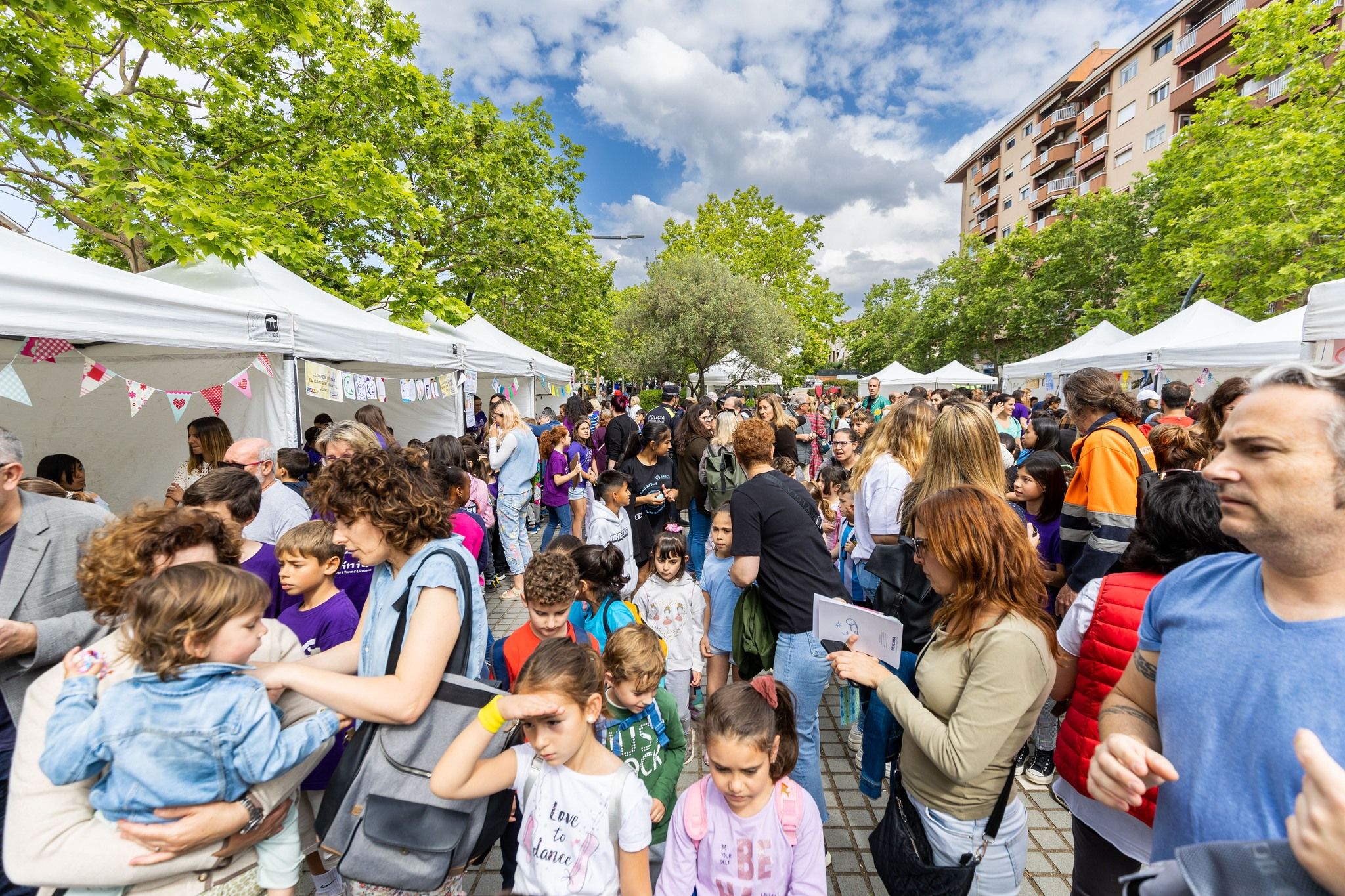 Mercat de les Cooperatives Escolars 2023. FOTO: Núria Puentes (Ajuntament)