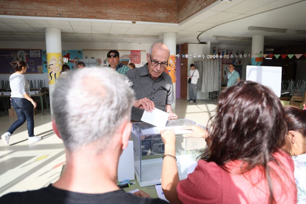 Baixa la participació un 3,40% a les 14 h a Cerdanyola. FOTO: Núria Puentes (Ajuntament)