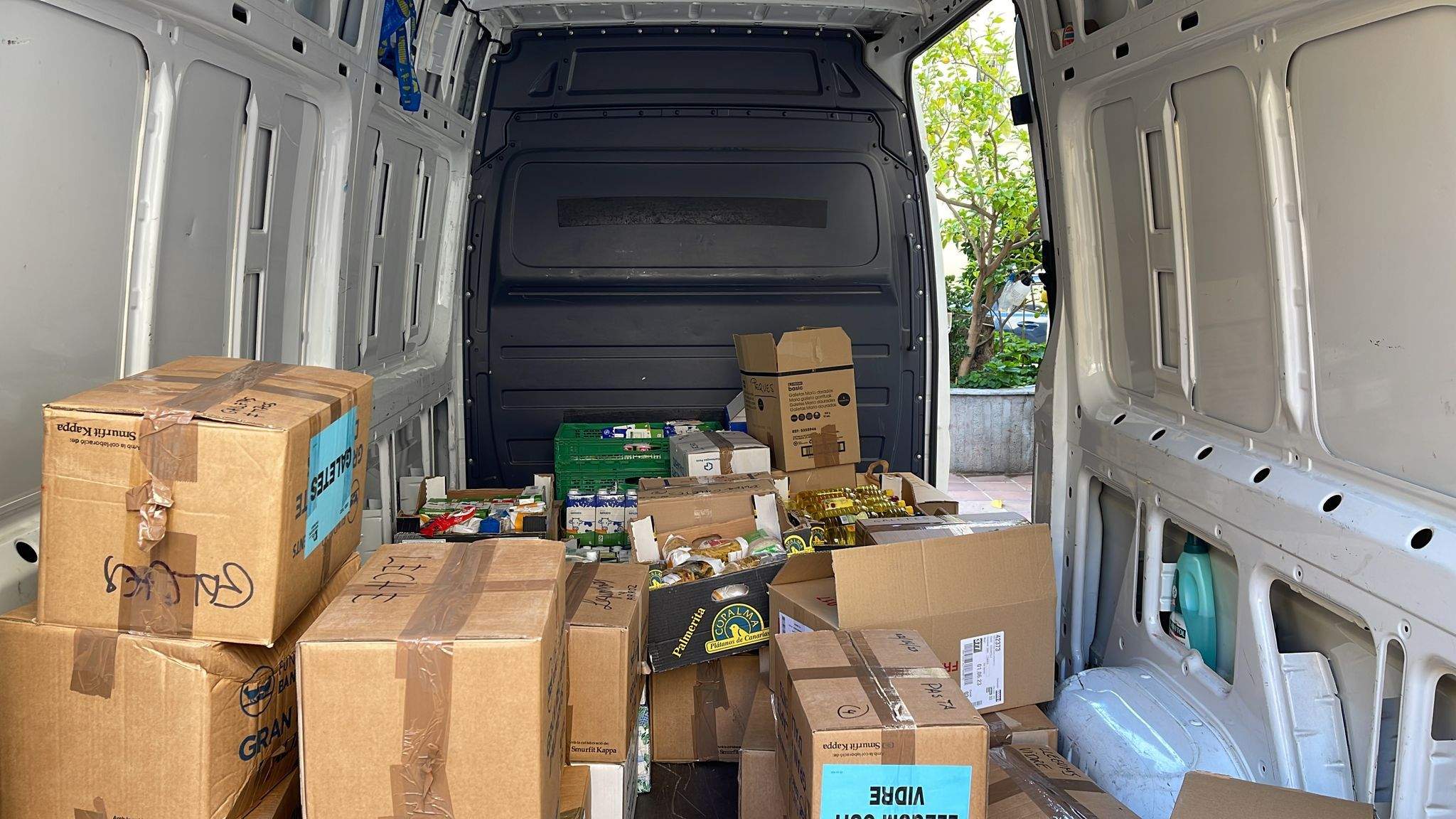 Caixes del recapte d'aliments a Cerdanyola. FOTO: Cedida