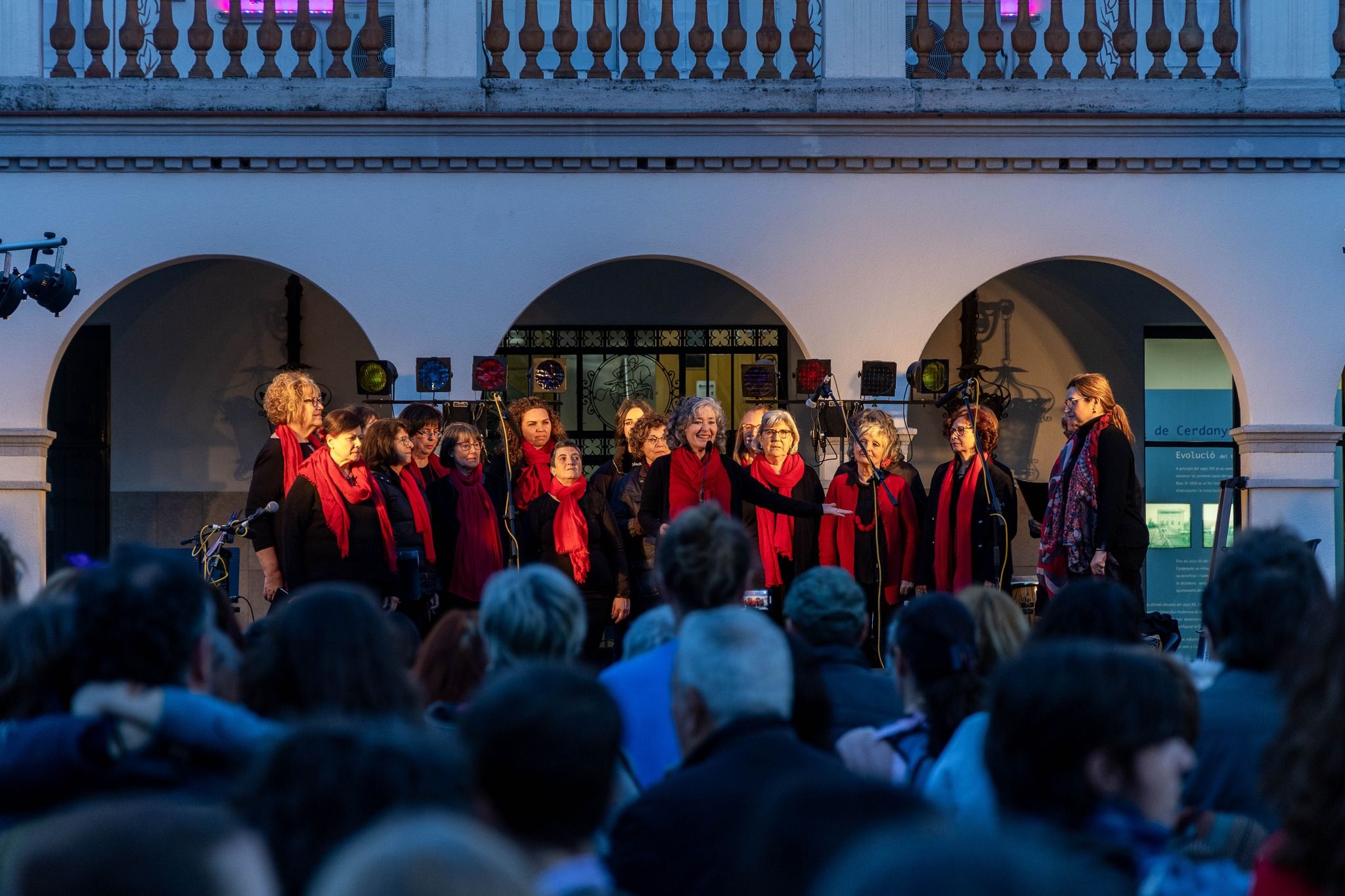 La coral Dones per la Pau en una actuació. FOTO: Núria Puentes (Ajuntament)