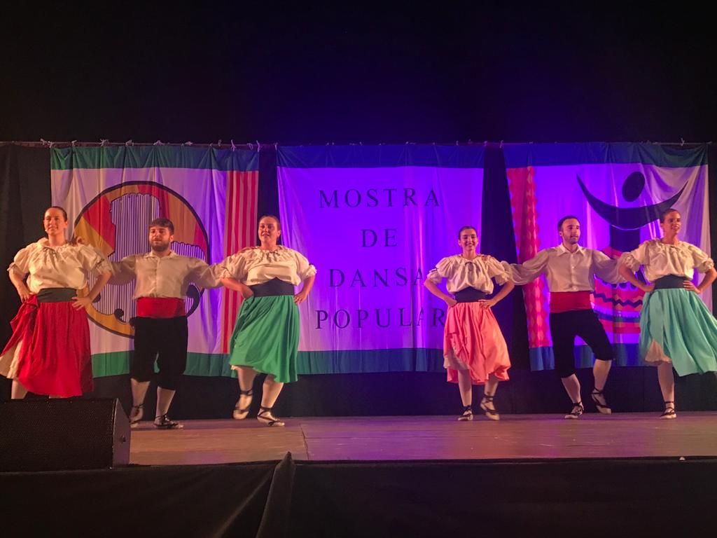 L'Esbart Sant Marçal a la Mostra Internacional de Dansa de Cerdanyola. FOTO: Guillem Barrera