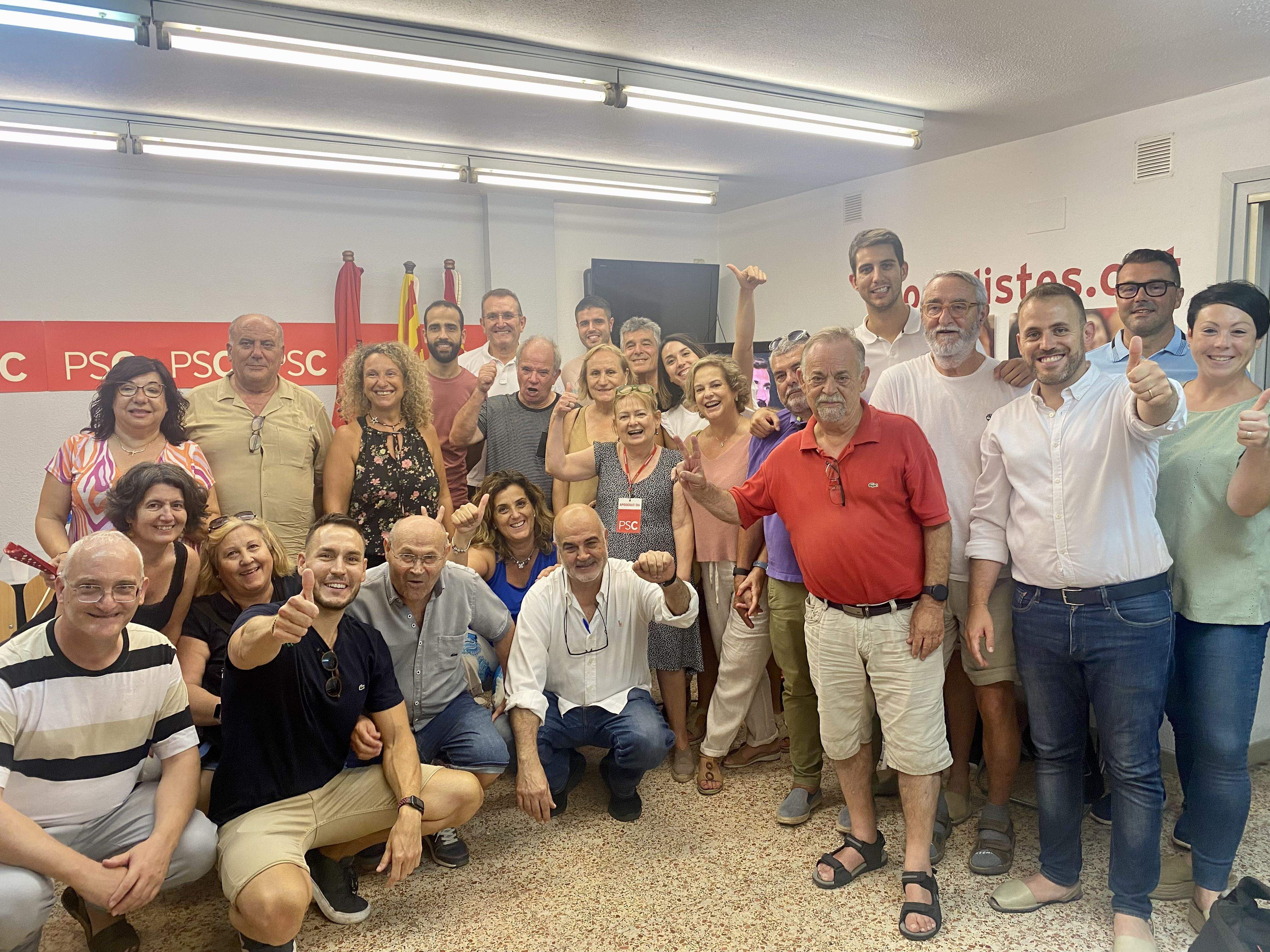 La seu del PSC a Cerdanyola la nit del 23 de juliol. FOTO: Mónica GM