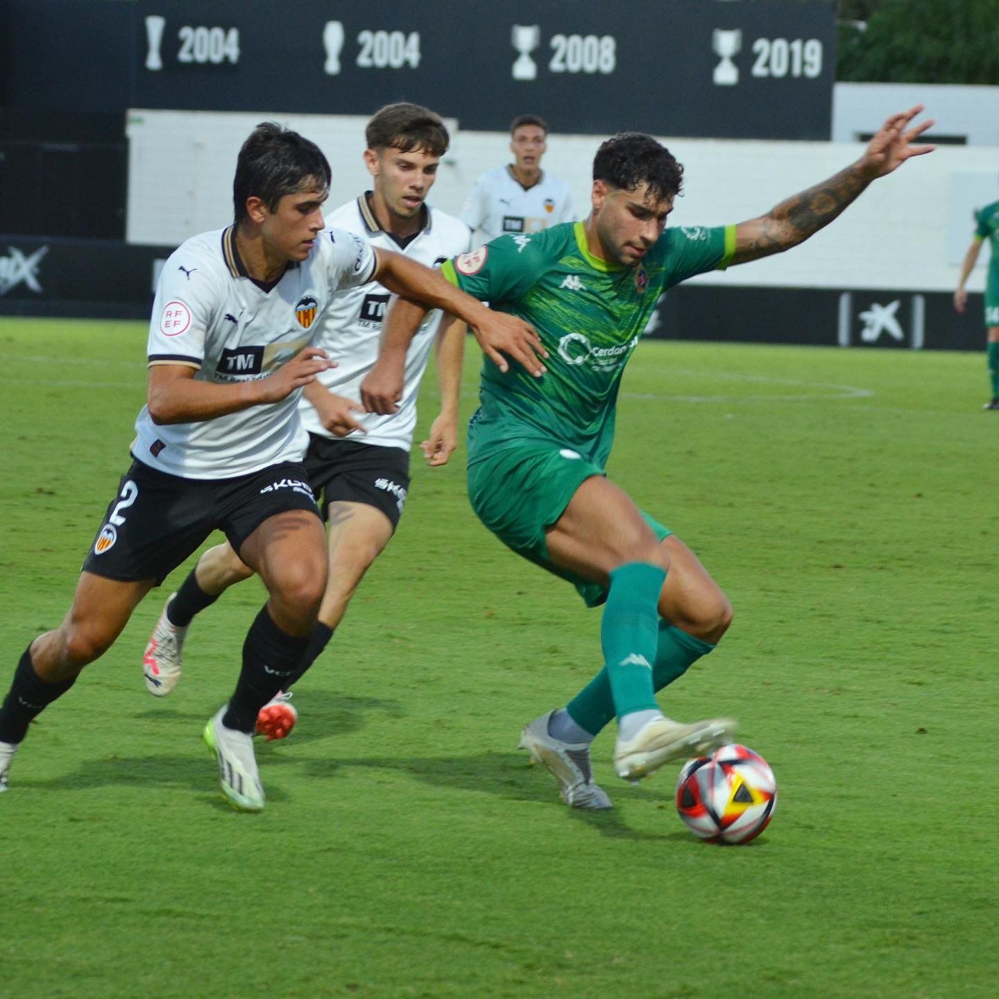 El Cerdanyola Futbol Club cau davant de l'Acadèmia València CF. FOTO: Cerdanyola FC