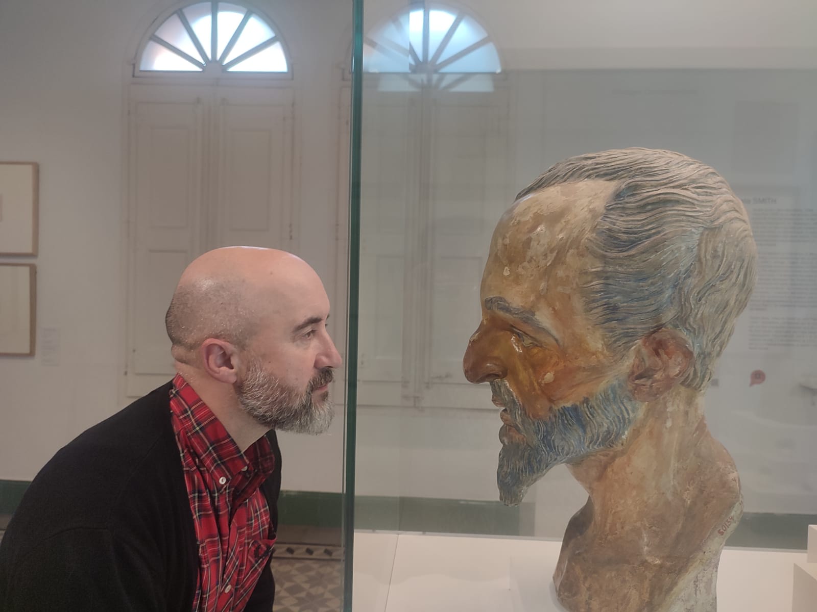 Txema Romero en una exposició al MAC. FOTO: Cedida