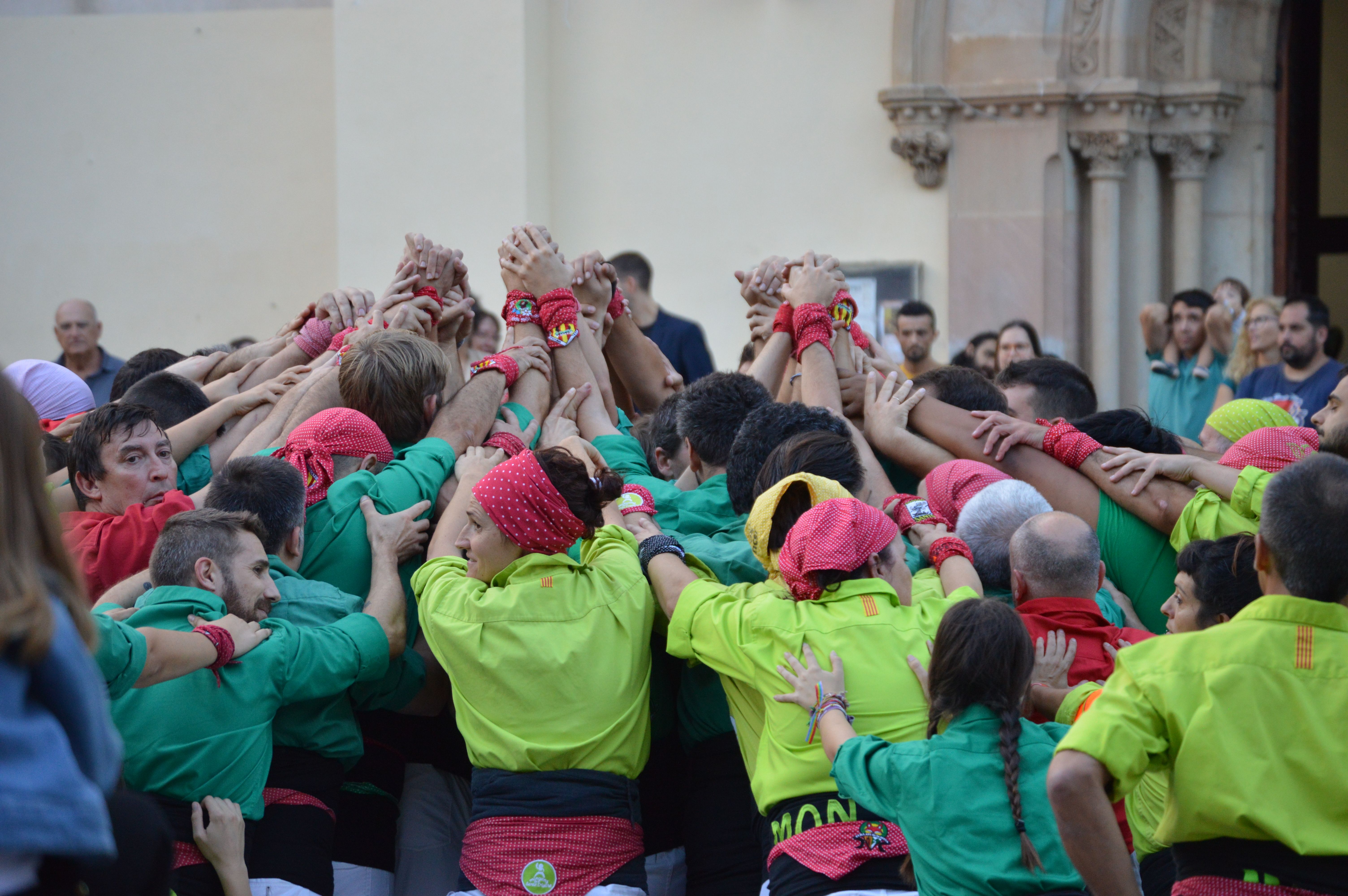 Les imatges del 25è aniversari de Castellers de Cerdanyola. FOTO: Nora MO