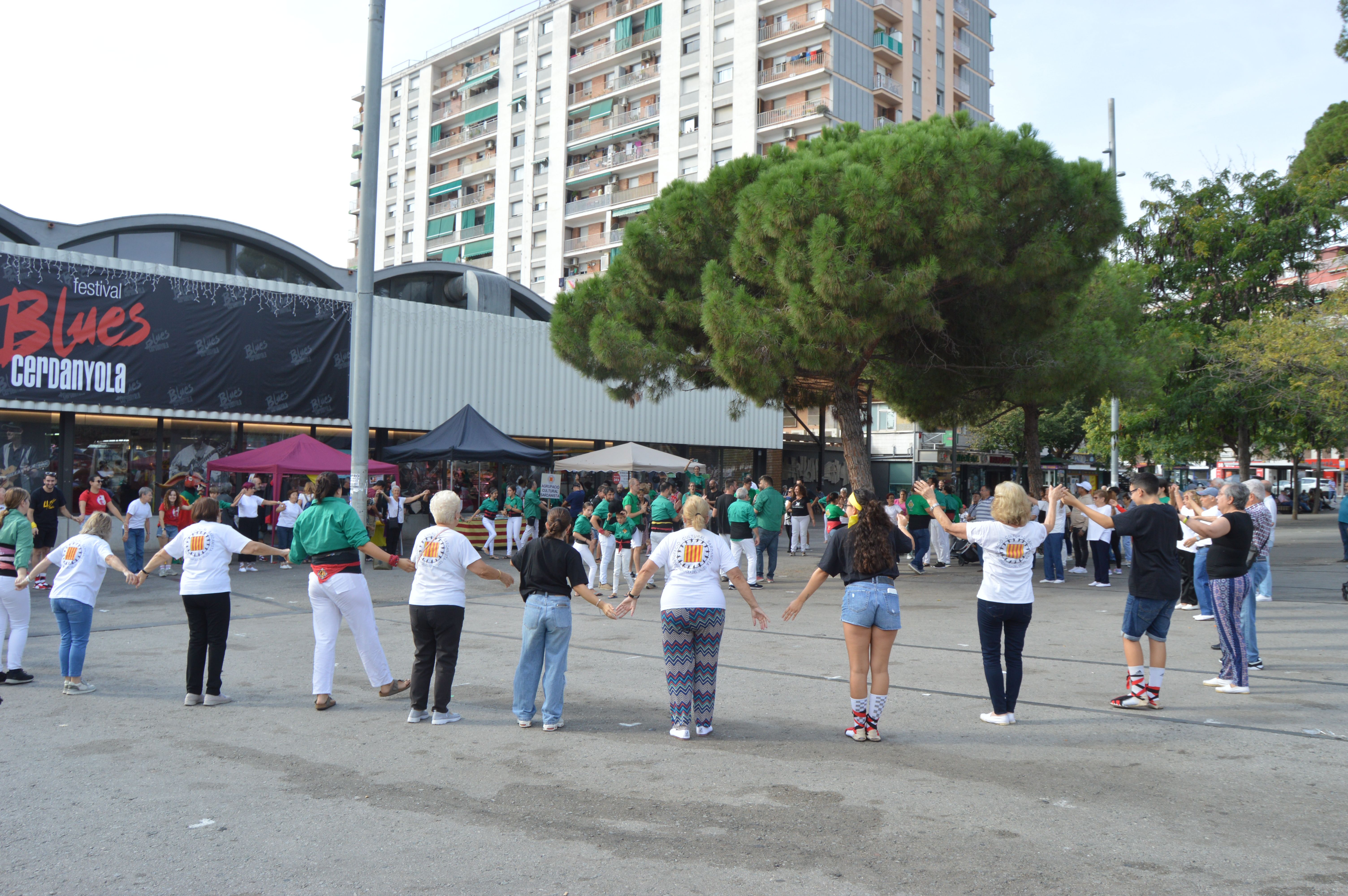 Les imatges del 25è aniversari de Castellers de Cerdanyola. FOTO: Nora MO