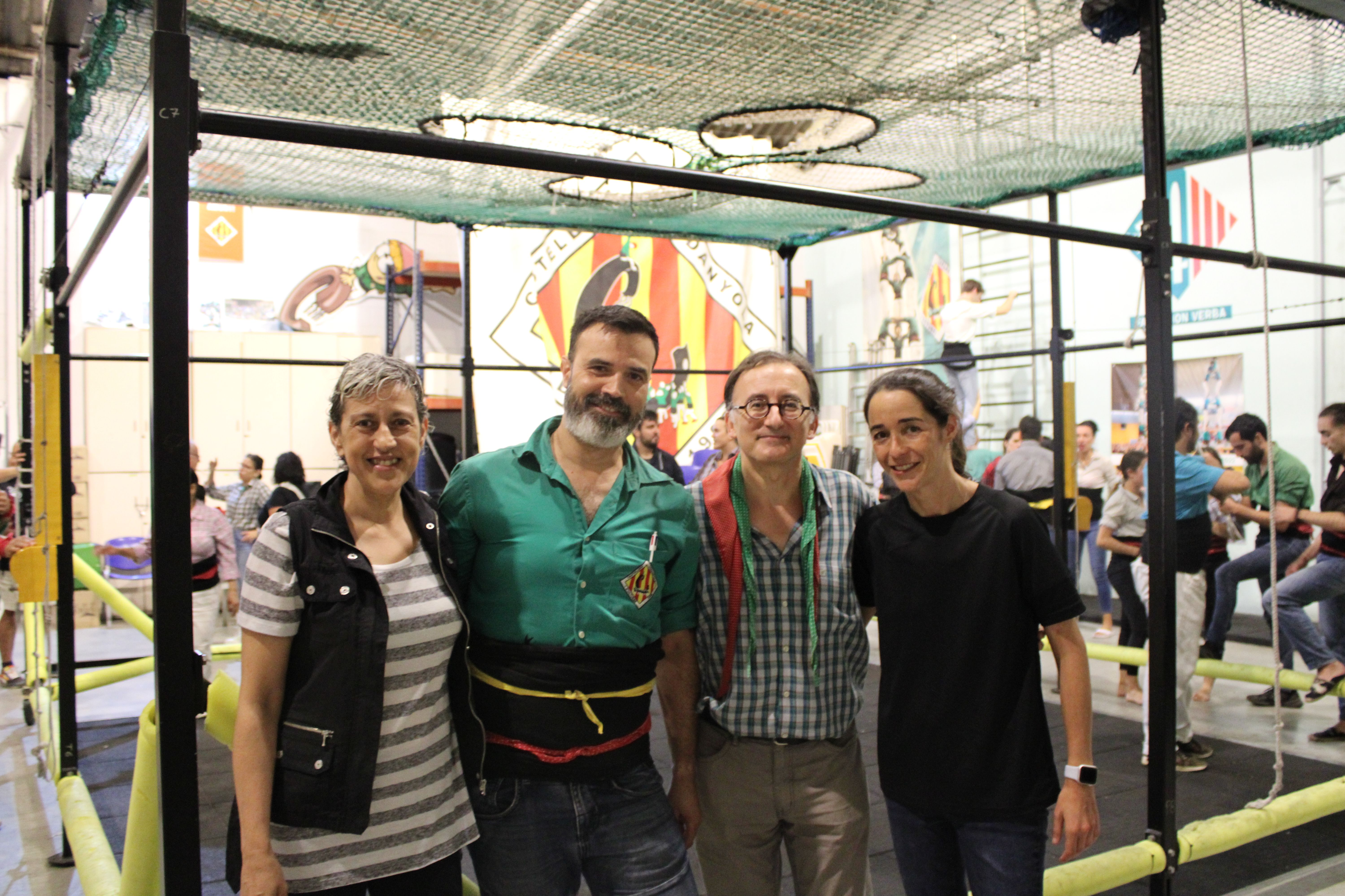 Laura Guilabert, Jose Rosa, Jordi Rodríguez i Iris Barbé al local dels Castellers de Cerdanyola. FOTO: Castellers de Cerdanyola