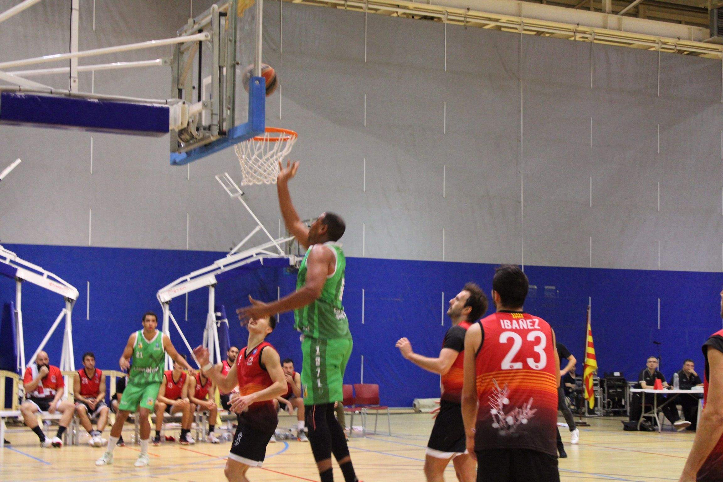 Victòria del CB Cerdanyola al Guiera contra l'Olesa. FOTO: Guillem Barrera