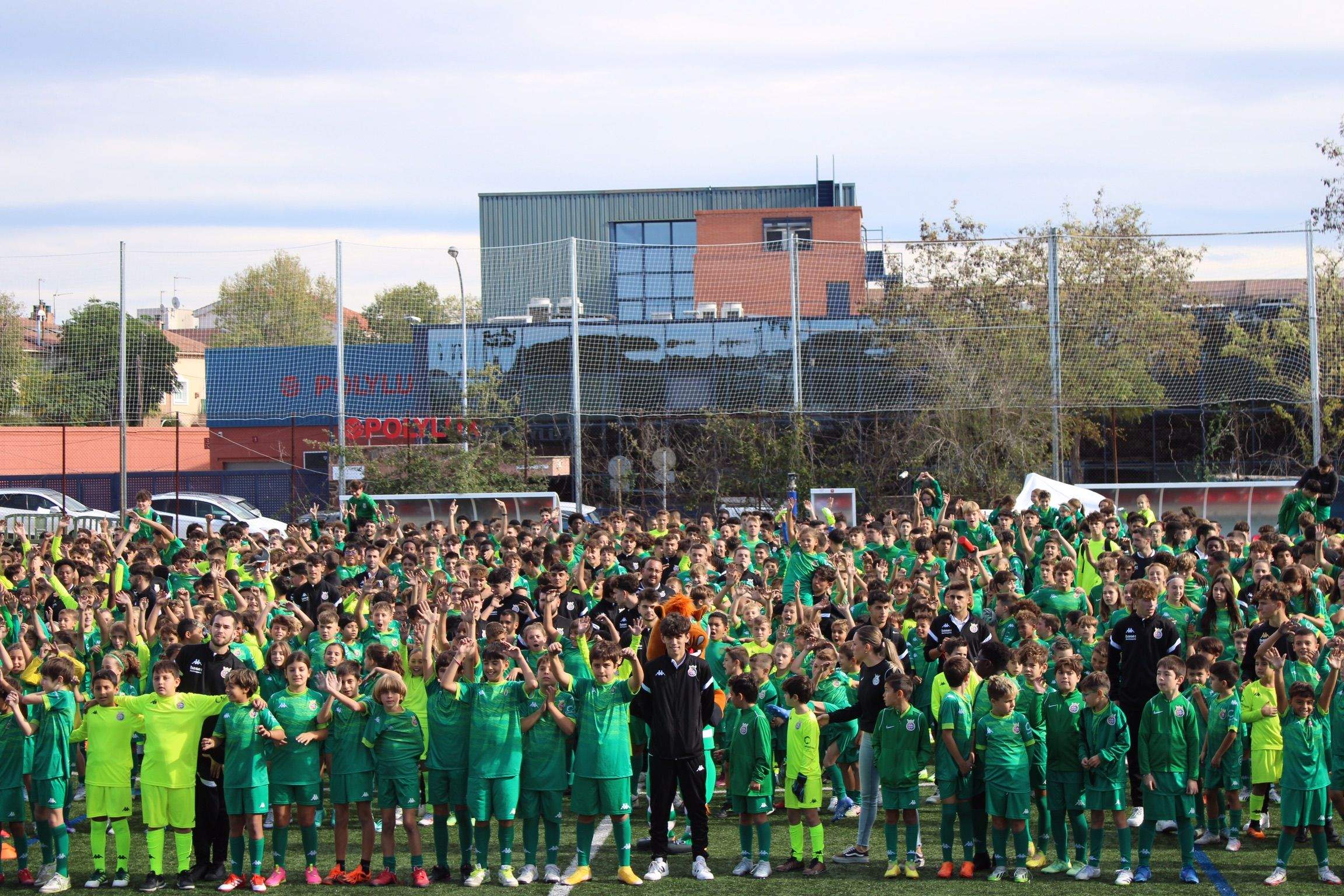Fotografia de família del Cerdanyola FC - Temporada 2023/24. FOTO: Guillem Barrera