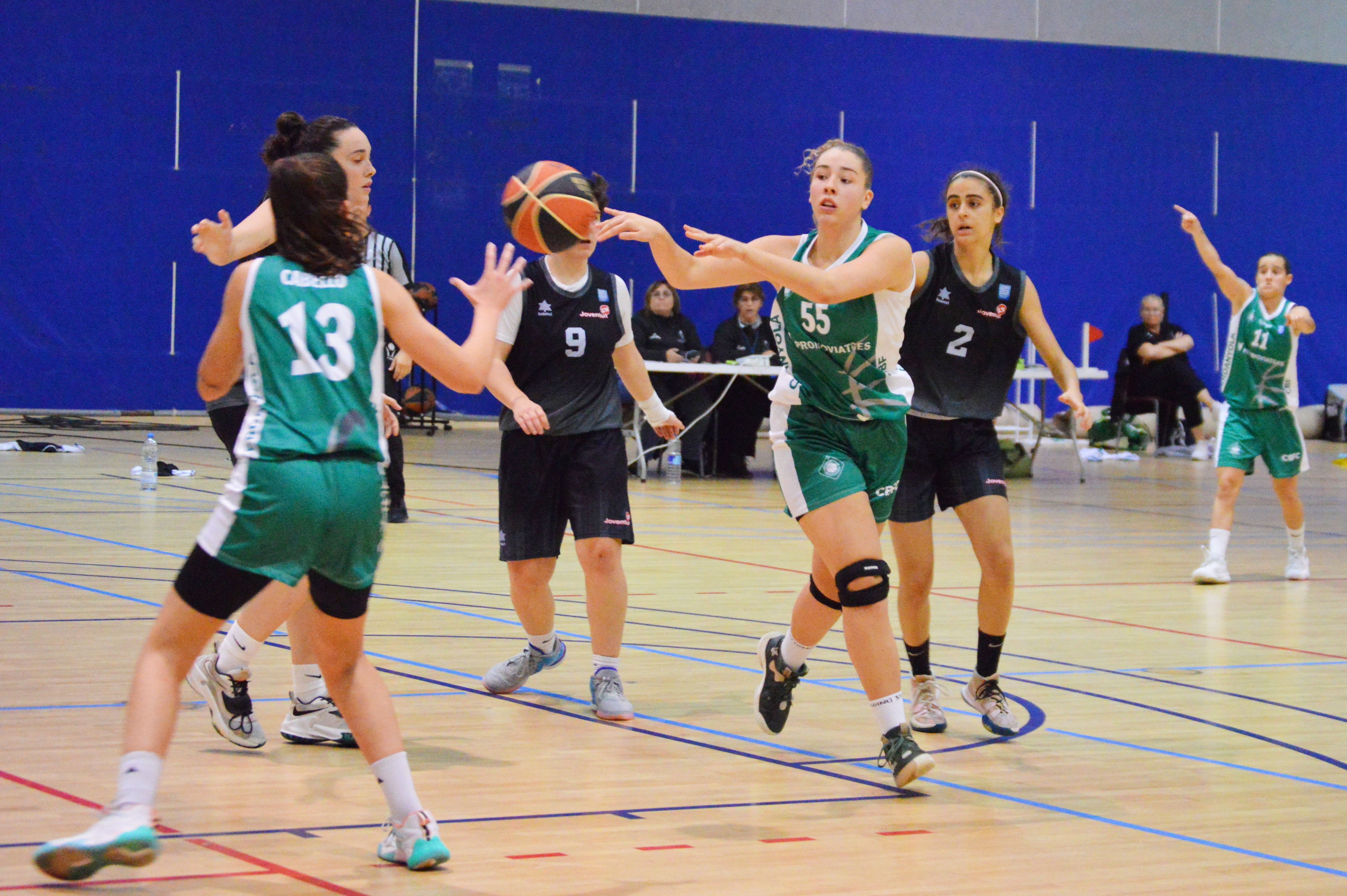 El CBF Cerdanyola en un partit de Super Copa Femenina. FOTO: Nora Muñoz Otero