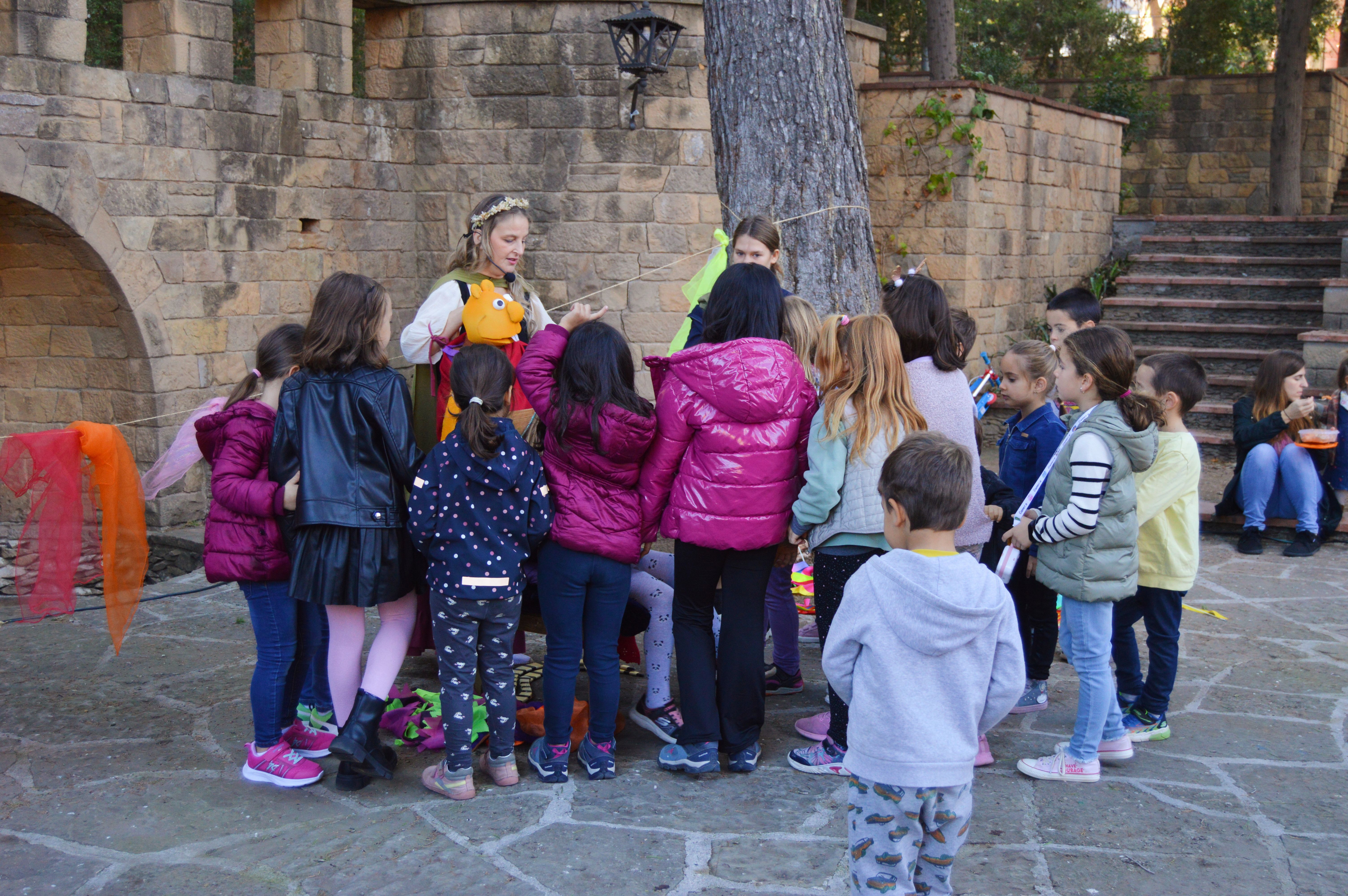 Activitat infantil contes i llegendes de Sant Martí. FOTO: Nora MO