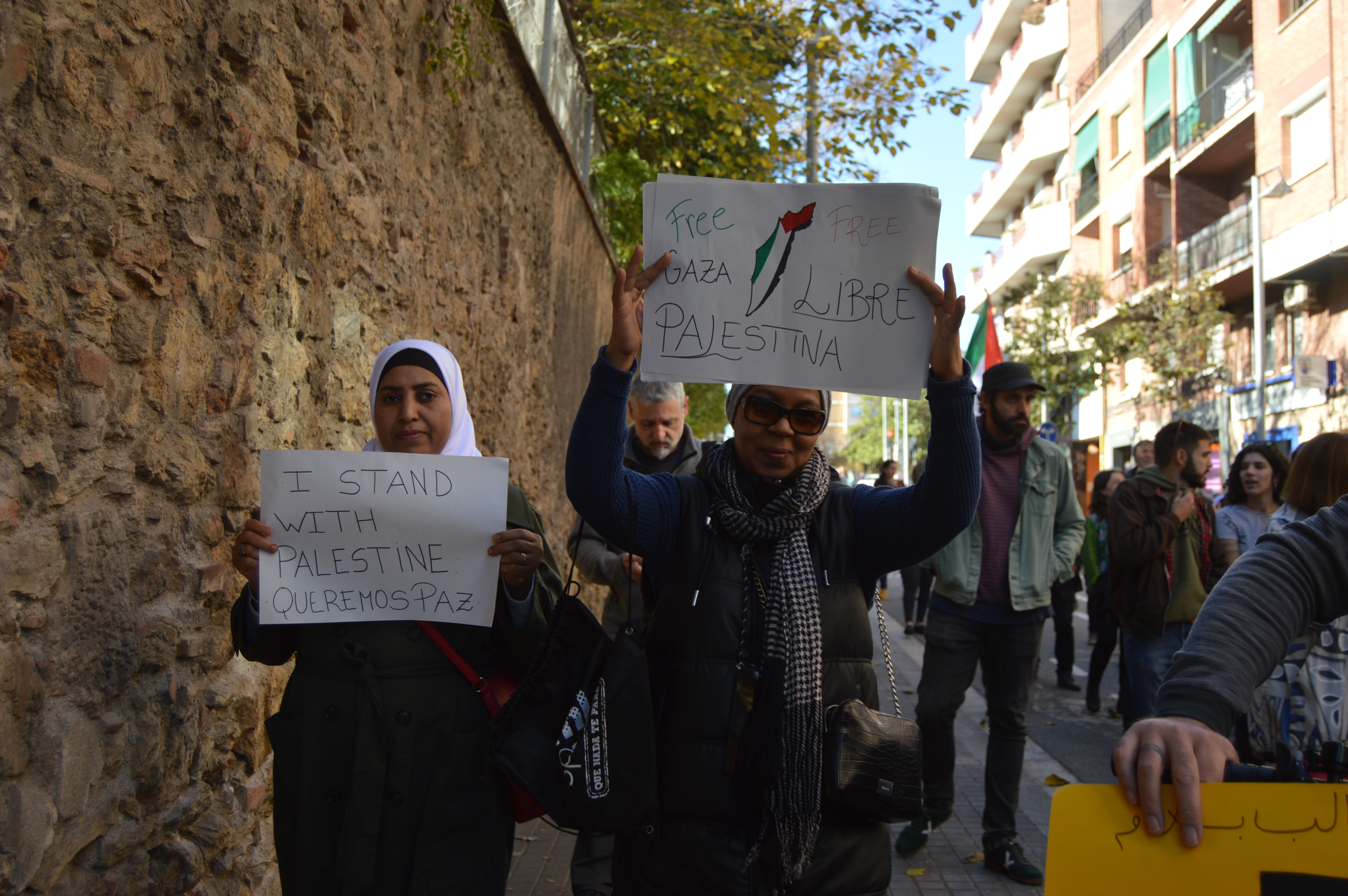 Manifestació cerdanyolenca en suport a Palestina, FOTO: Nora MO Manifestació cerdanyolenca en suport a Palestina, FOTO: Nora MO