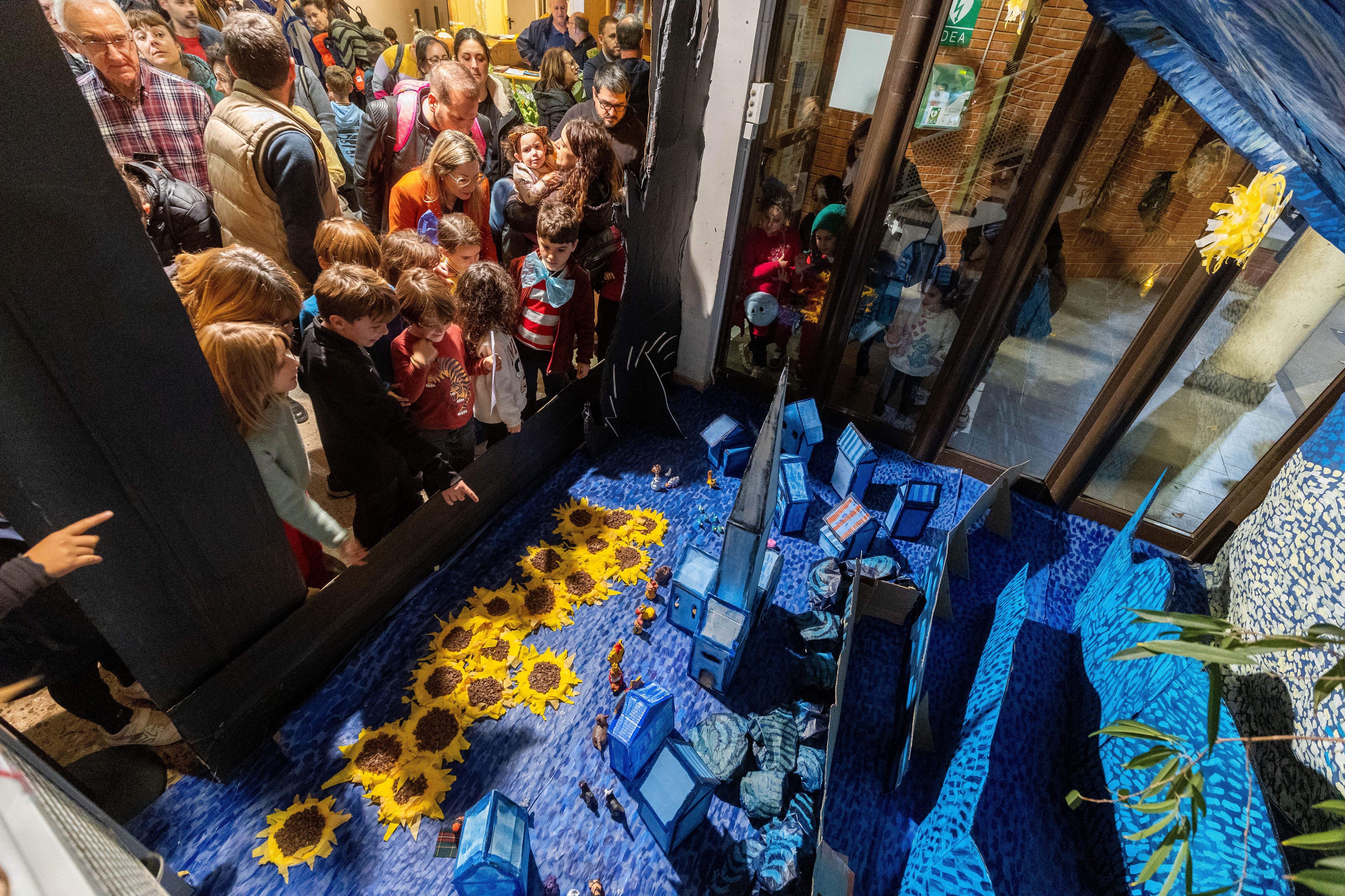 Inauguració del pessebre de l'Escola d'Arts de l'Ateneu. FOTO: Ajuntament de Cerdanyola