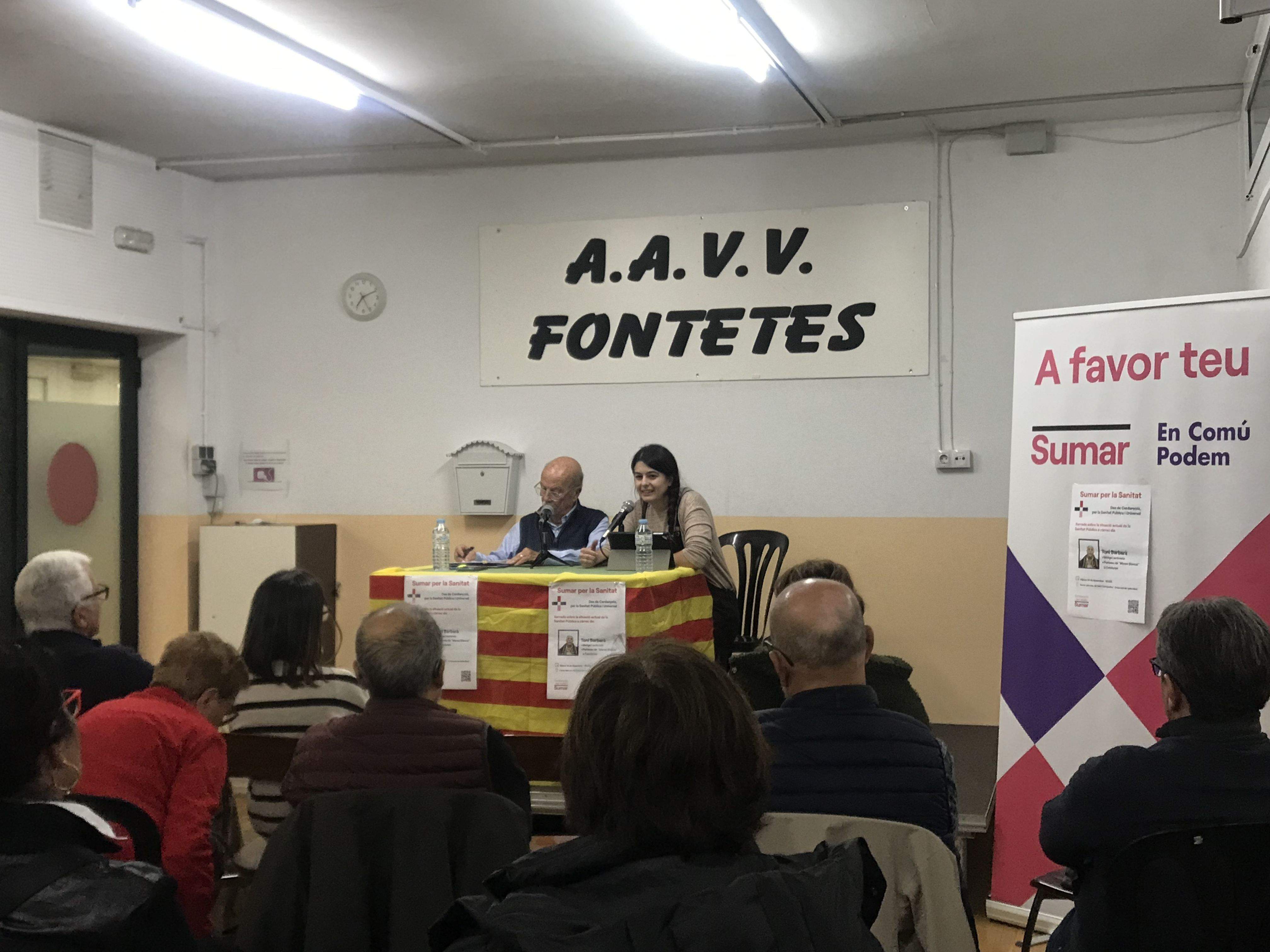 Xerrada de Sumar Cerdanyola a l'AAVV Fontetes. FOTO: Guillem Barrera