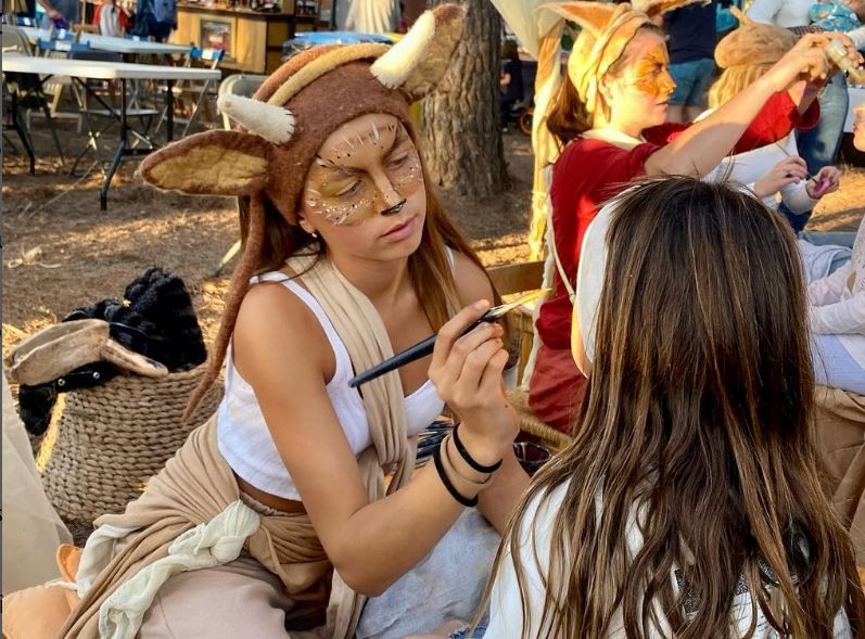 El pintacares de la companyia Niu de Llum. FOTO. Instagram El pintacares de la companyia Niu de Llum. FOTO. Instagram