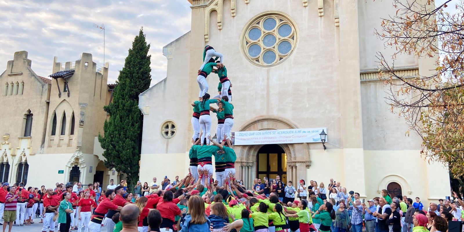 Actuació dels Castellers de Cerdanyola en el seu 25è aniversari. FOTO: Nora Muñoz Otero