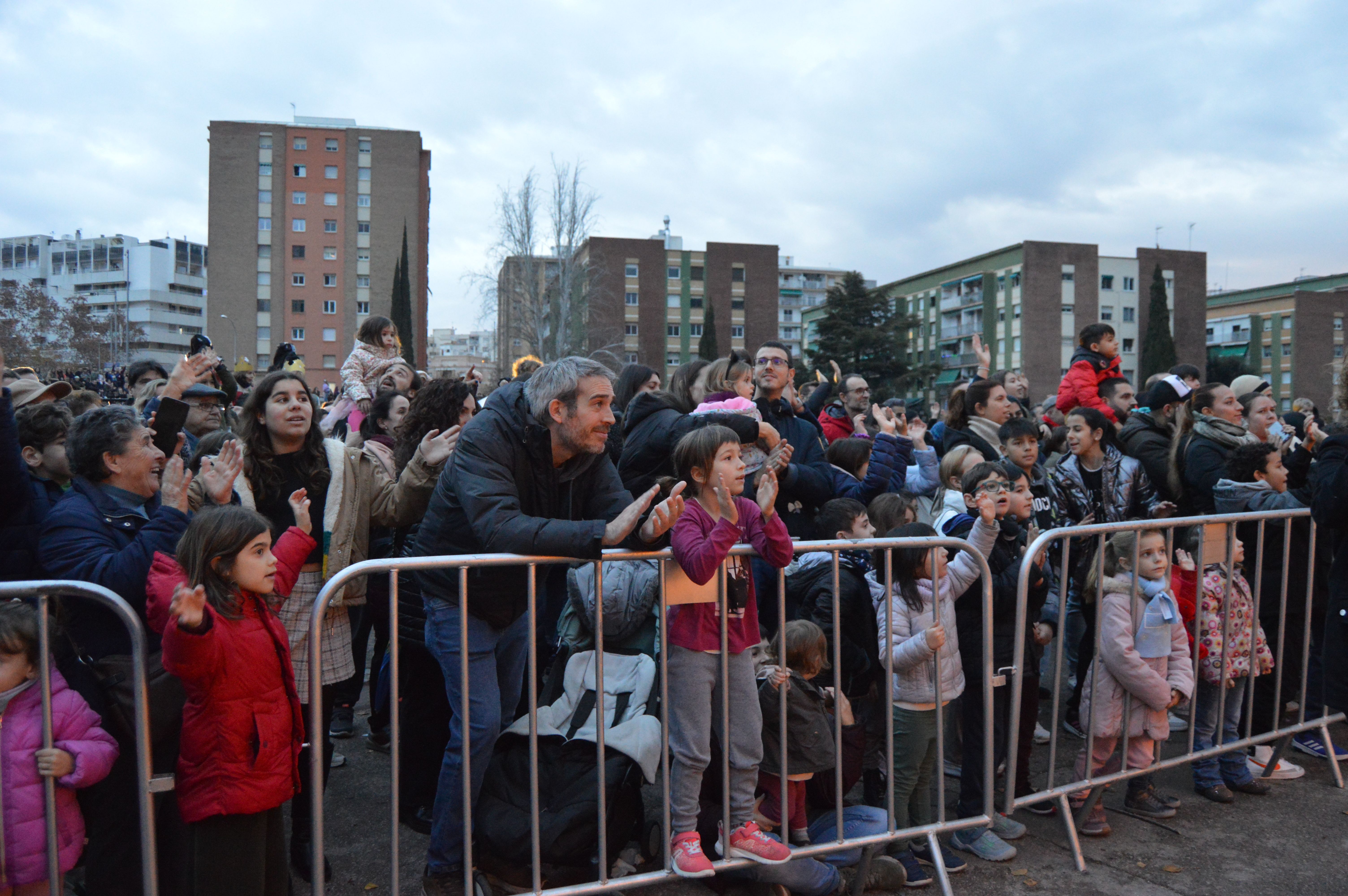 L'espectacle inaugural de la Cavalcada de Reis de 2024 a Cerdanyola. FOTO: Nora MO