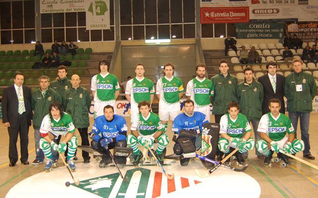 Marc Coy (número 8) amb la samarreta del Cerdanyola, la temporada 2007-08. FOTO: Cerdanyola CH Marc Coy (número 8) amb la samarreta del Cerdanyola, la temporada 2007-08. FOTO: Cerdanyola CH