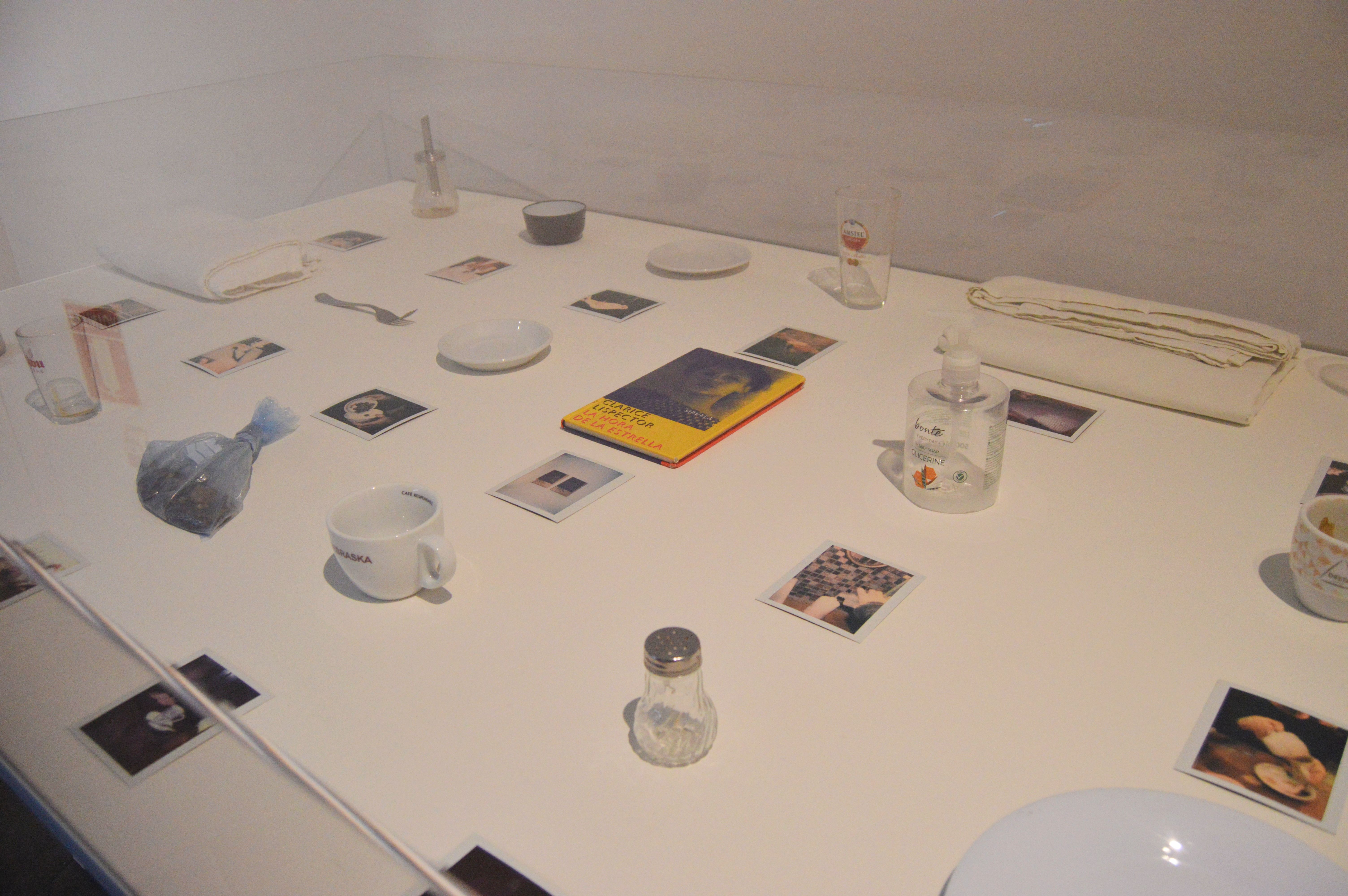 Obra de Maria Sánchez a l'exposició 'Història de les mans' del MAC. FOTO: Nora MO Obra de Maria Sánchez a l'exposició 'Història de les mans' del MAC. FOTO: Nora MO