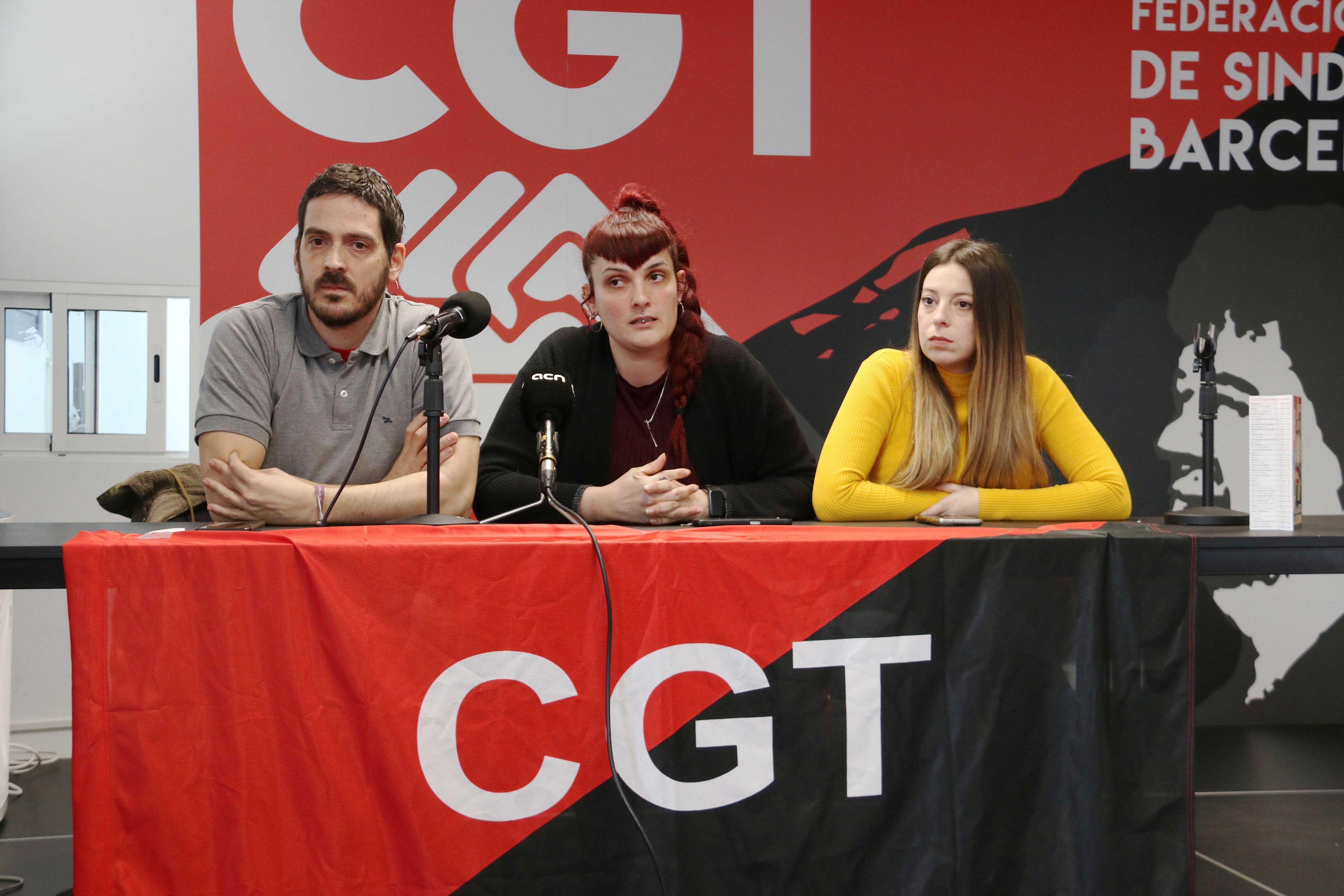 Representants de les treballadores de la Residència Joan XXIII. FOTO: ACN
