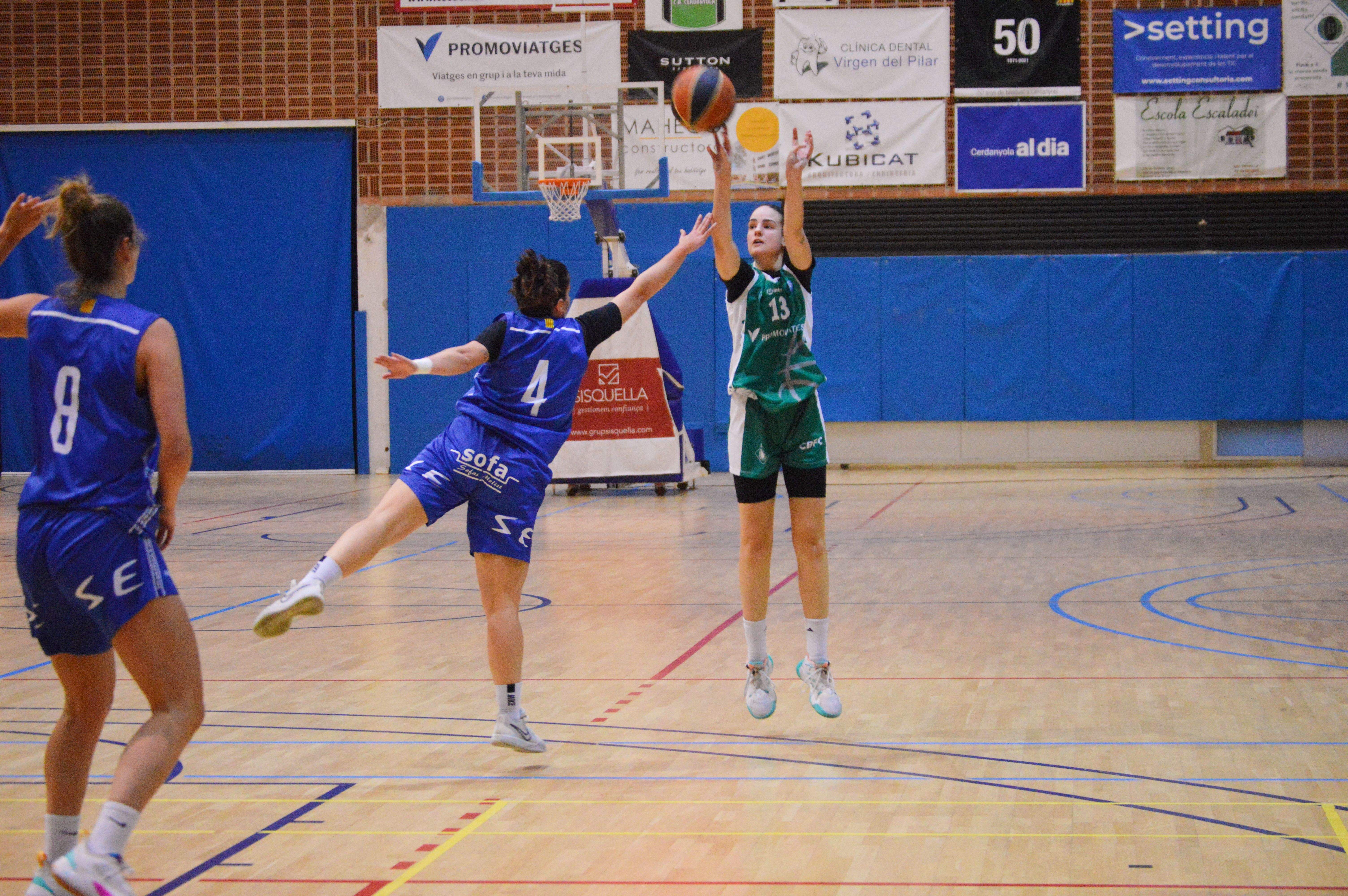 El CBF Cerdanyola davant del SESE a Guiera. FOTO: Nora MO