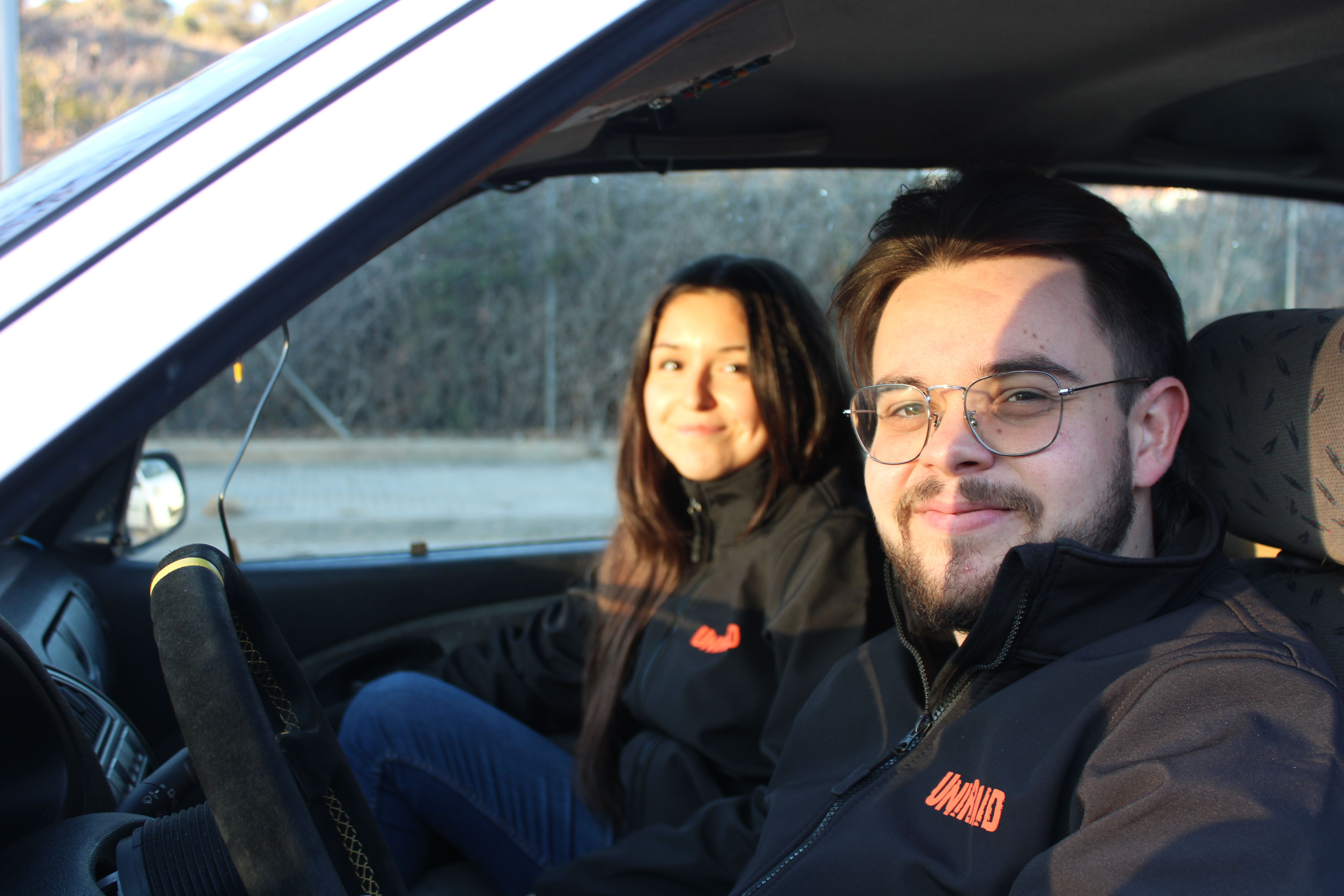 L'Amanda i el Carlos han estudiat a la UPC i han participat en diversos campionats universitaris d'automobilisme. FOTO: Guillem Barrera L'Amanda i el Carlos han estudiat a la UPC i han participat en diversos campionats universitaris d'automobilisme. FOTO: Guillem Barrera