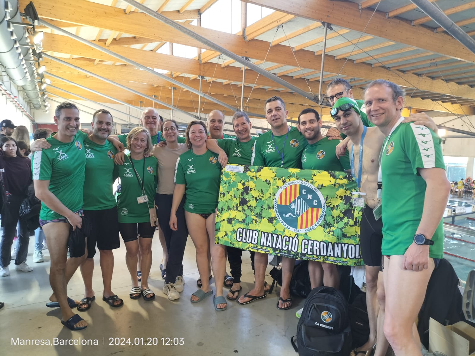 Nedadors i nedadores del Club Natació Cerdanyola. FOTO: Cedida