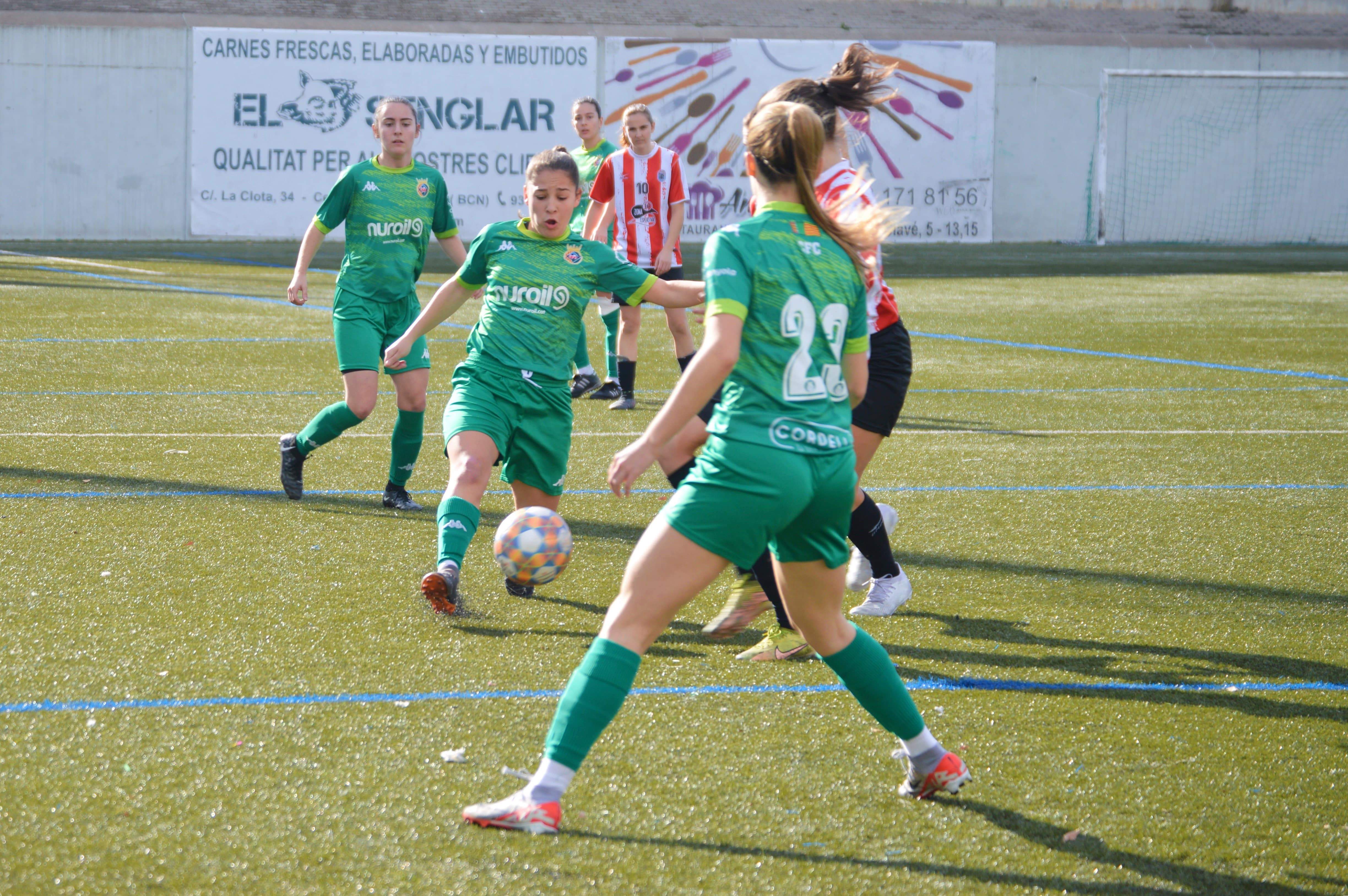 El primer equip femení del Cerdanyola FC a Fontetes. FOTO: Cerdanyola FC