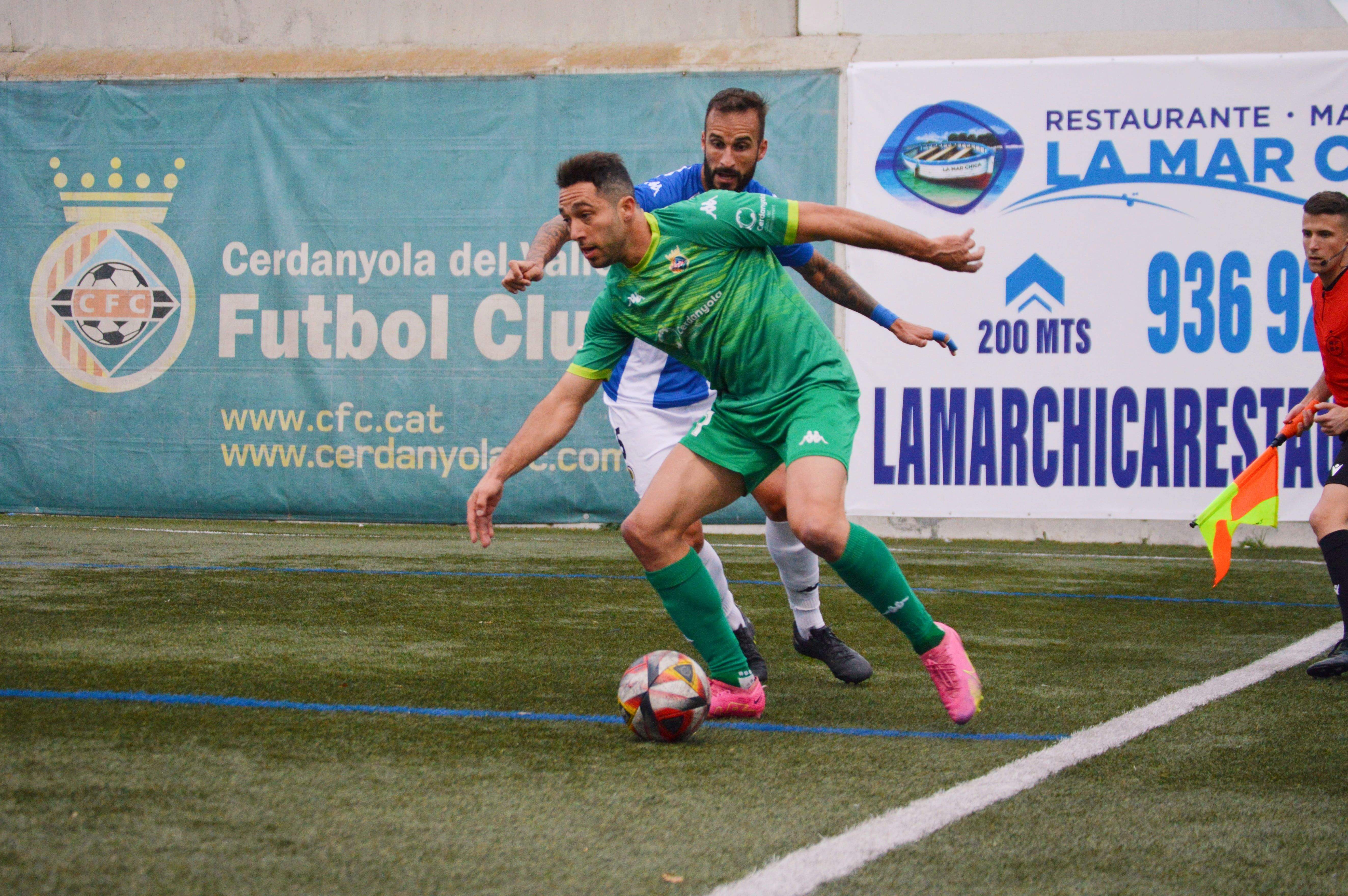 Cerdanyola Futbol Club contra Hércules CF. FOTO: Nora MO